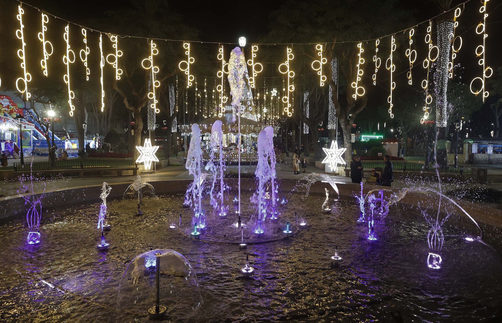 El alumbrado navideño de San Roque, en imágenes