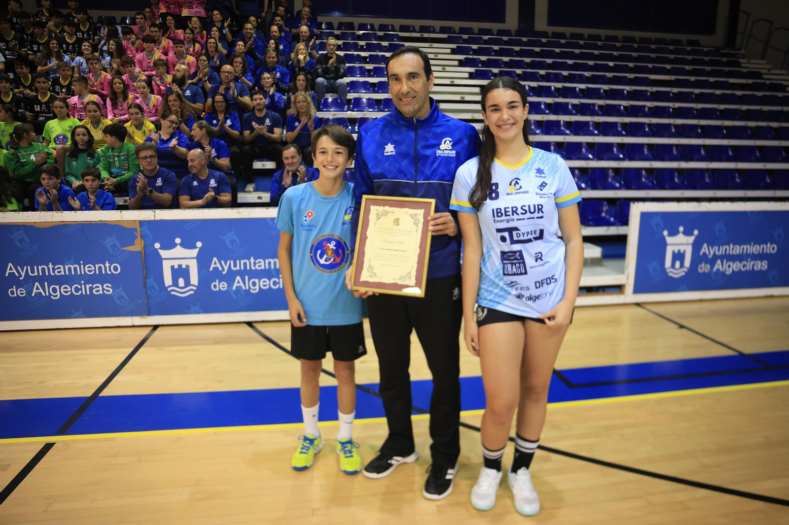 Las fotos de familia del Club Balonmano Ciudad de Algeciras 2025-26
