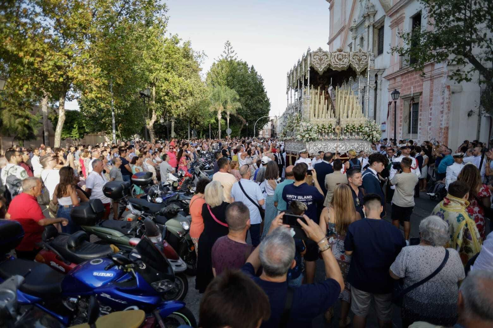 La Virgen del Carmen vuelve a salir en procesión en Cádiz