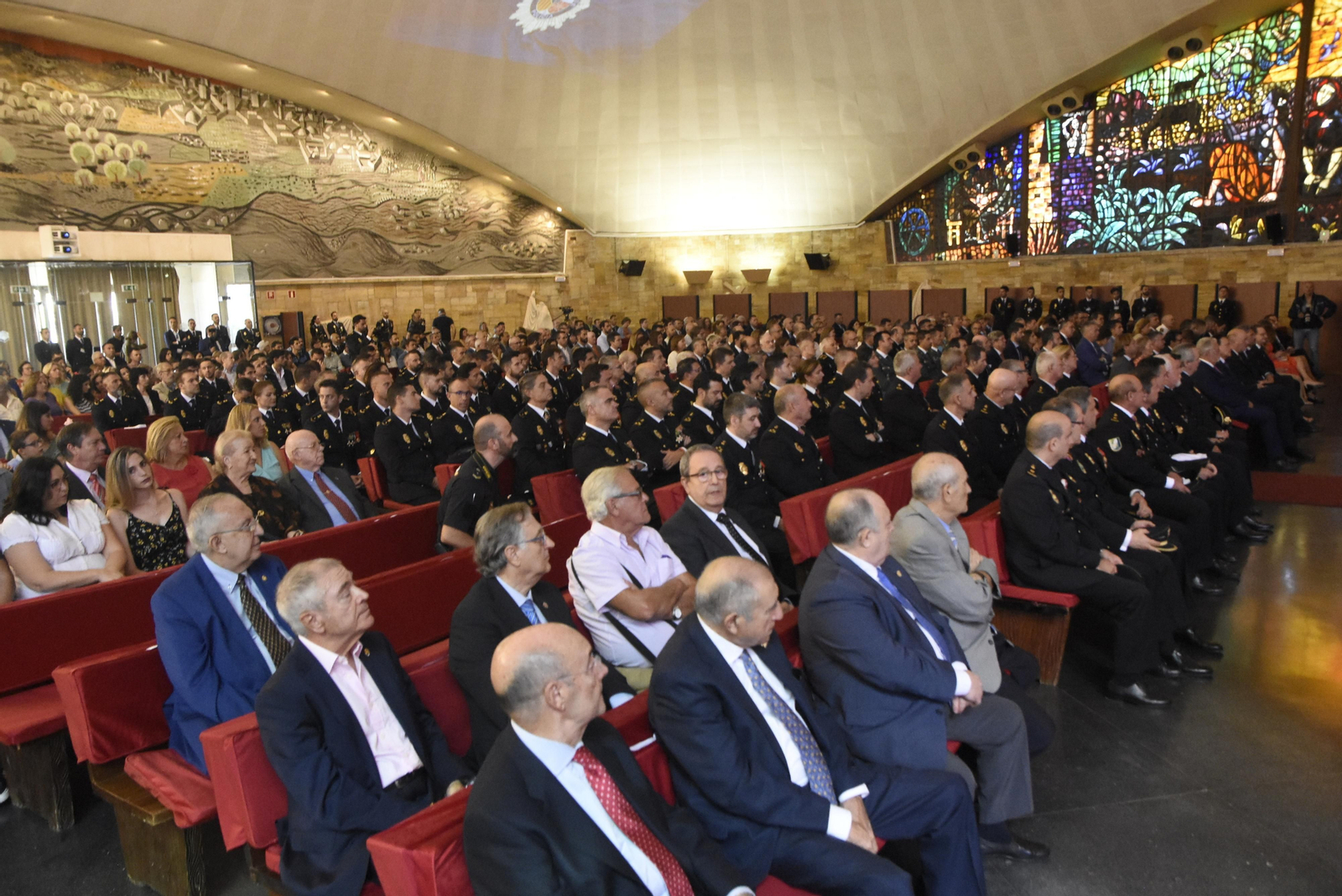 Las fotos de la Festividad de los Santos Ángeles Custodios, Patrones de la Policía Nacional, en Córdoba