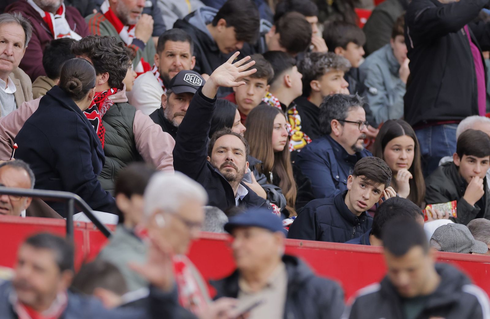 Búscate en las fotos del Sevilla fc - Rayo