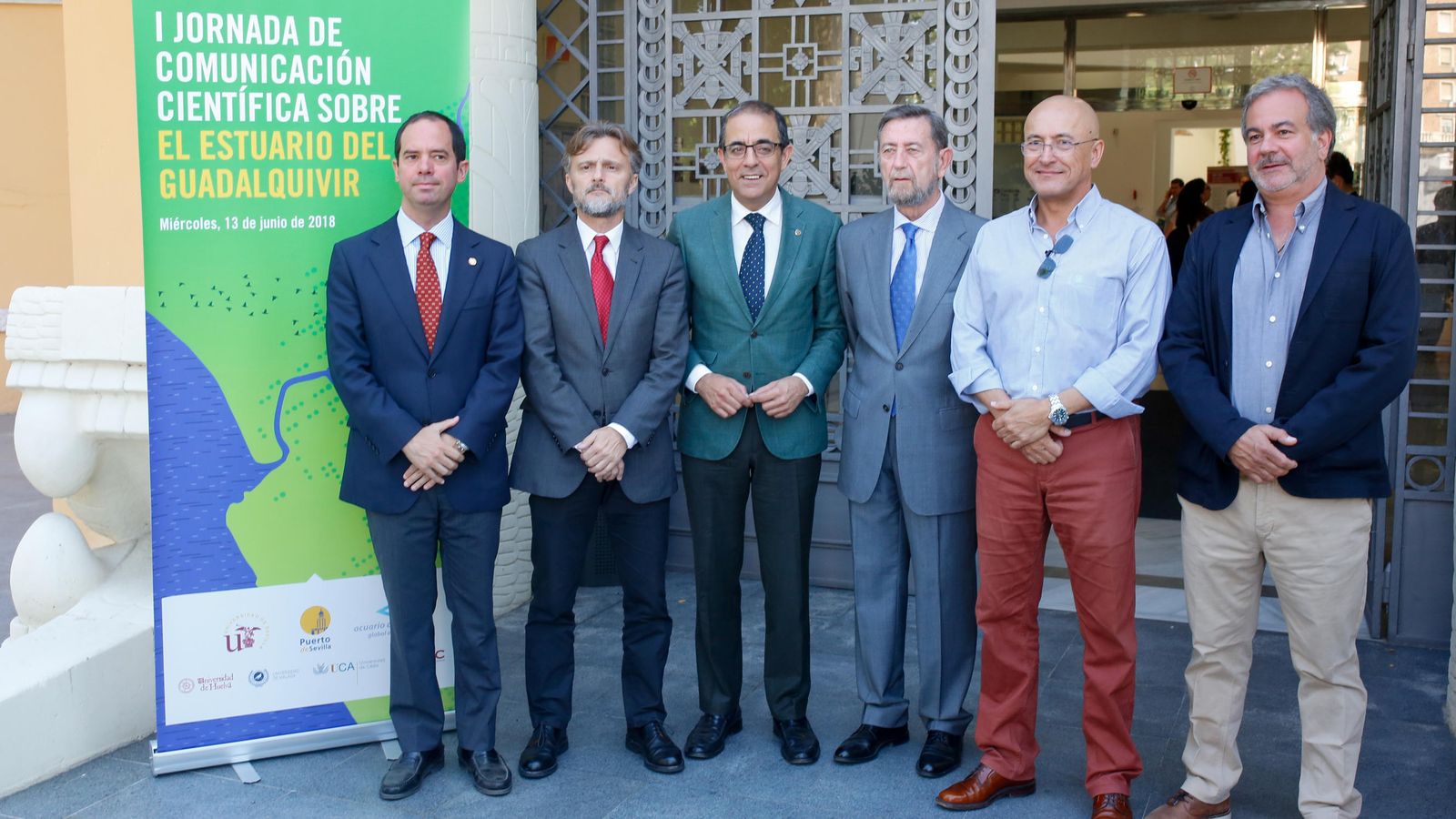 José Guadix, José Fiscal, Miguel Ángel Castro, Manuel Gracia, José Carlos García-Gómez y Juan Antonio Romero, ayer antes de abrir las jornadas científicas.