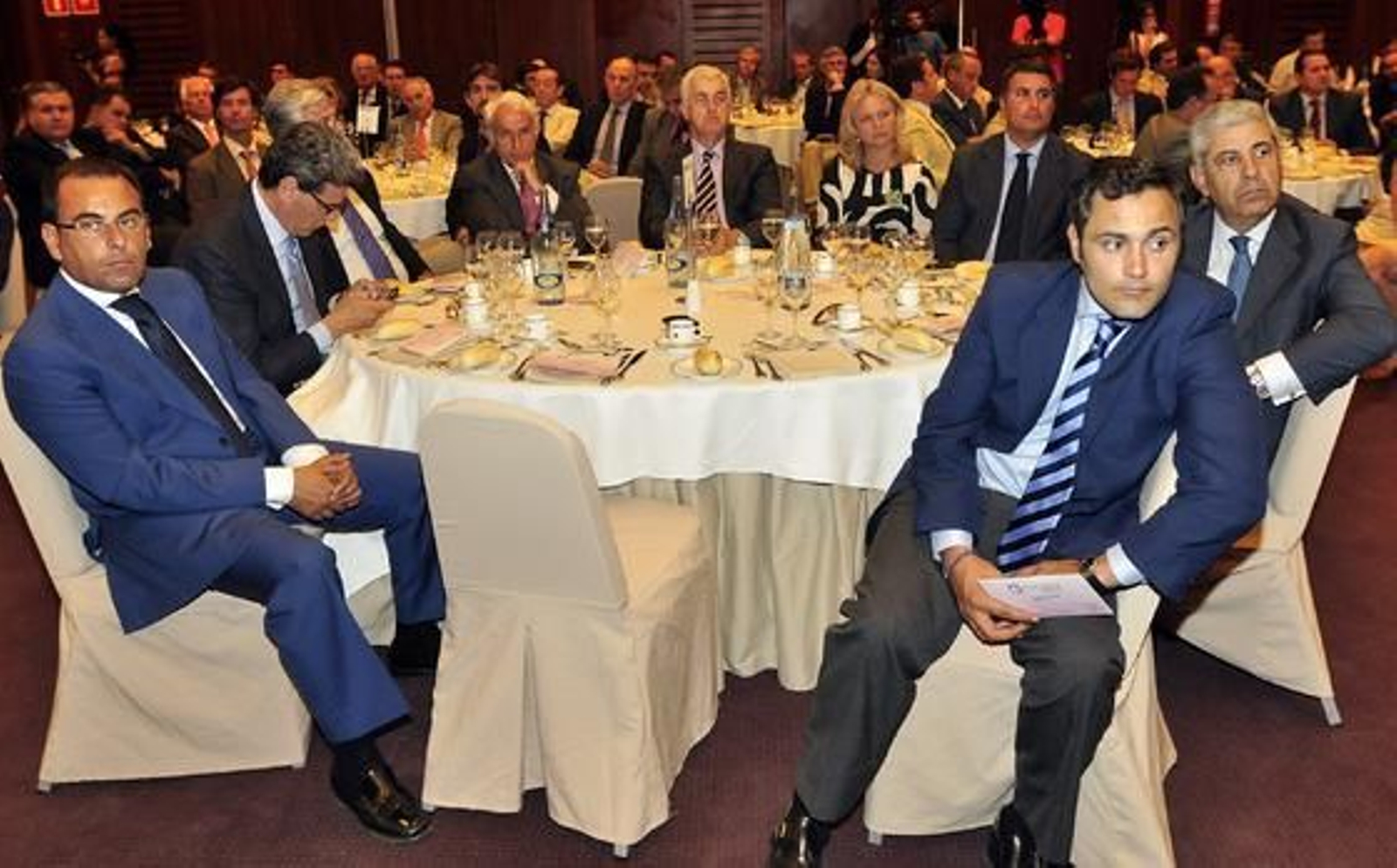 Ángel Sánchez, Ricardo Tarno, Javier Landa, Antonio Pascual, Ángel Juan Pascual, Mercedes Colombo, Ignacio Romaní, Ernesto Marín, Manuel Damián Álvarez y Santiago Martínez-Vares.

Foto: J.C.Vázquez/V.Hidalgo/M.Gómez