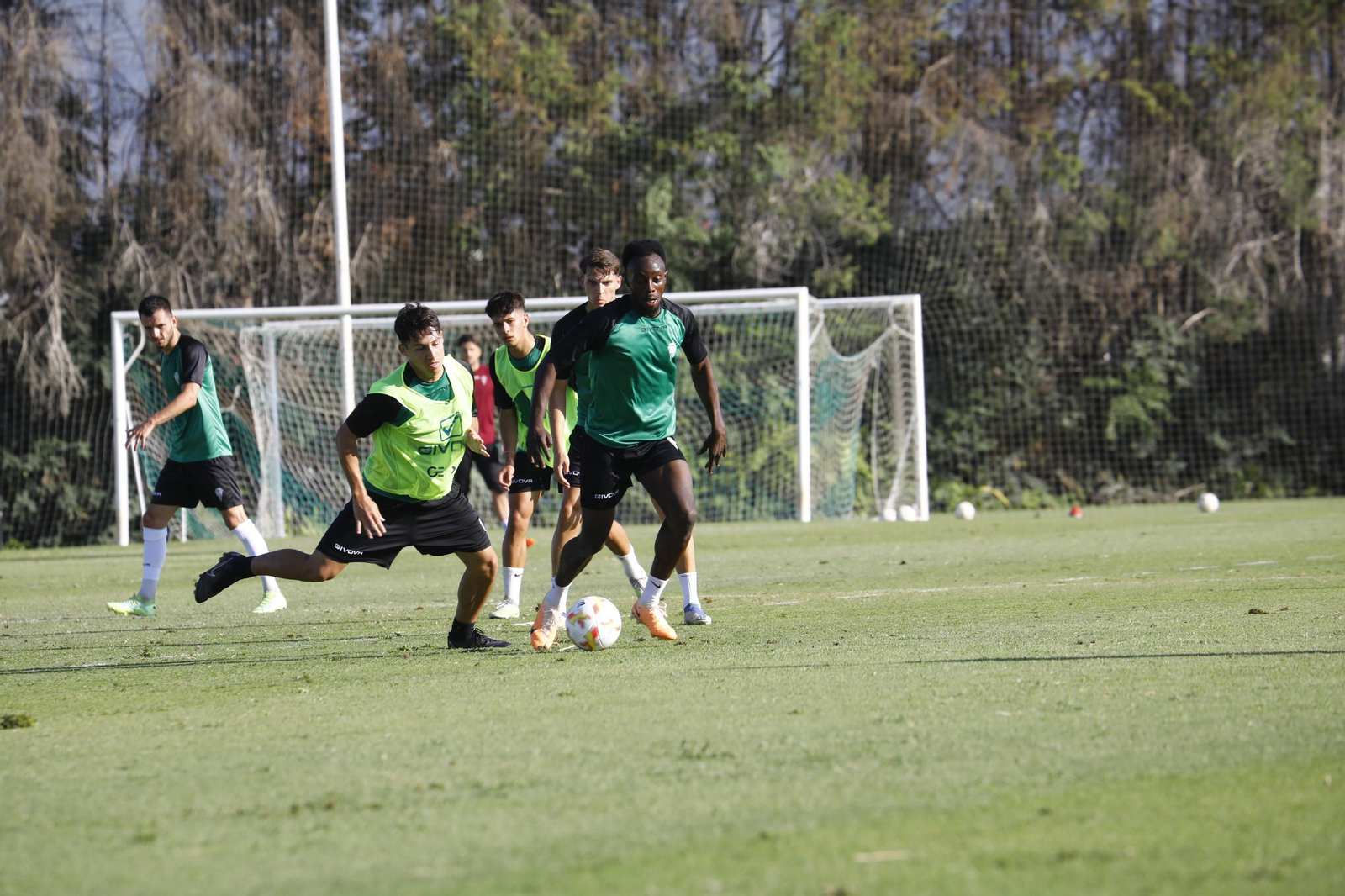 El triunfo del Córdoba CF ante su filial, en imágenes