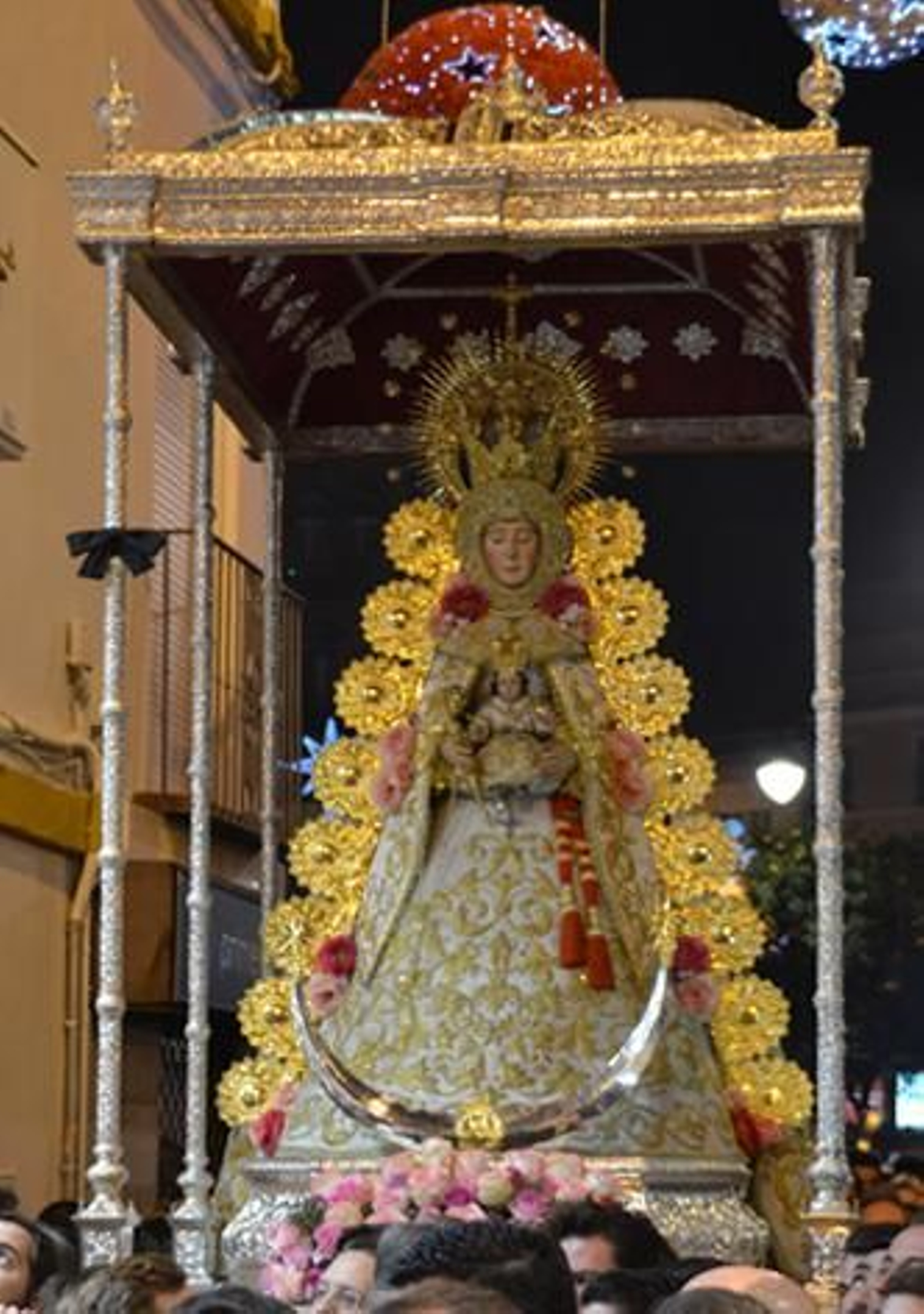 La Virgen en su procesión del 22 de diciembre.