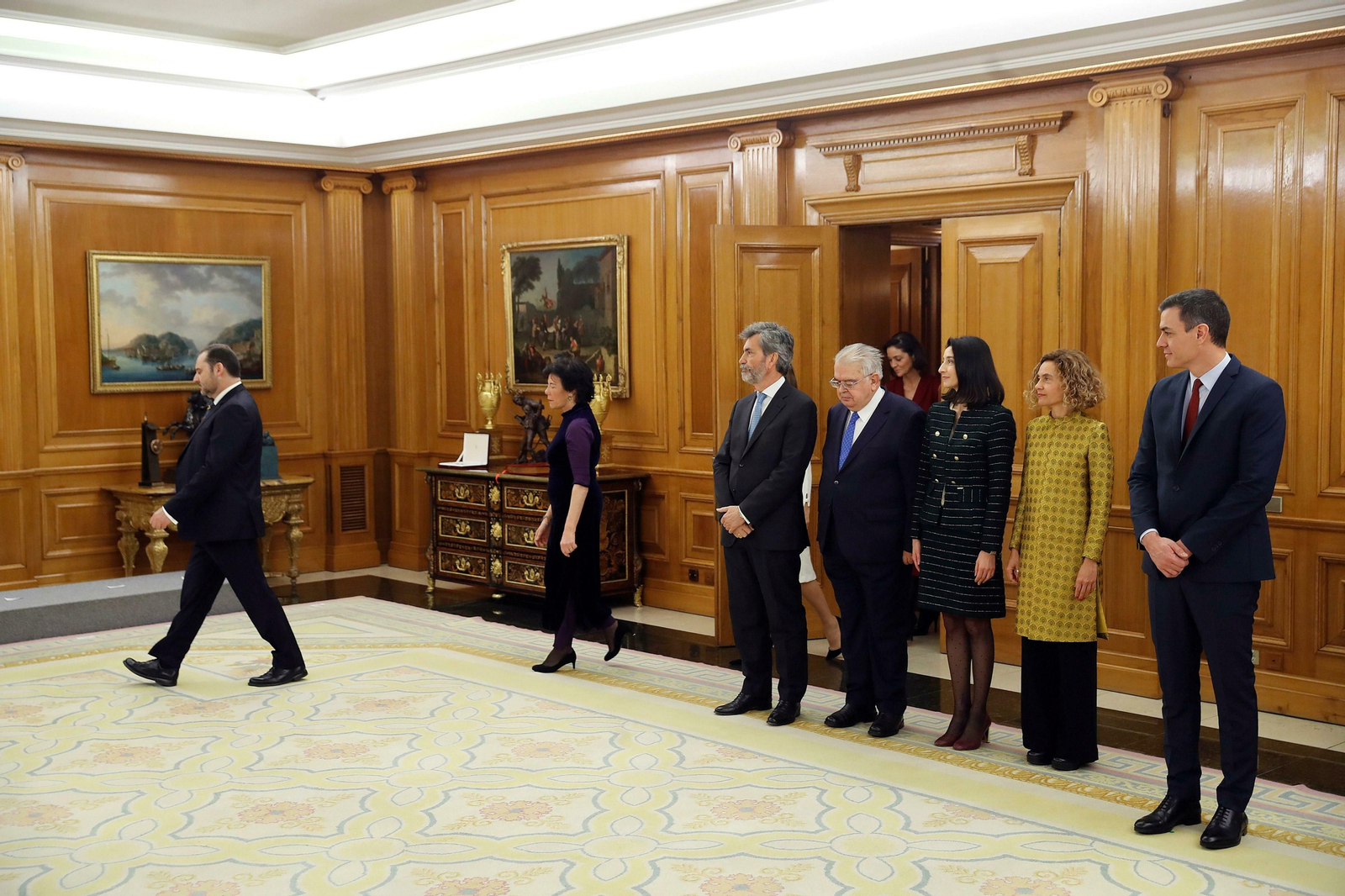 Los ministros prometen sus cargos