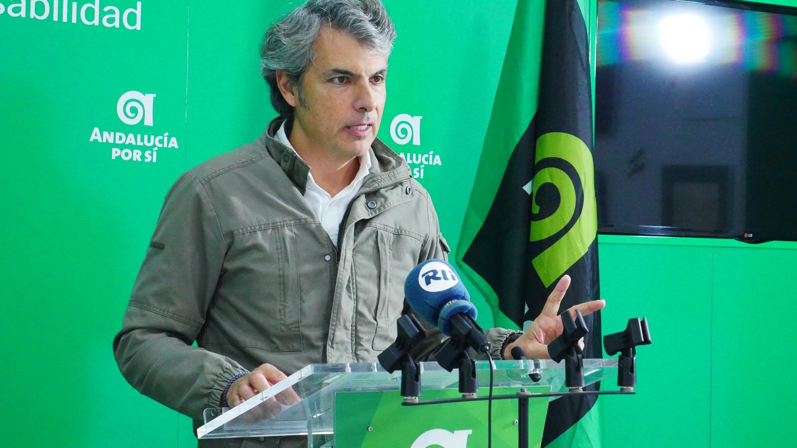 El portavoz de AxSí, Fran Romero, durante la rueda de prensa sobre la Carrera Oficial.