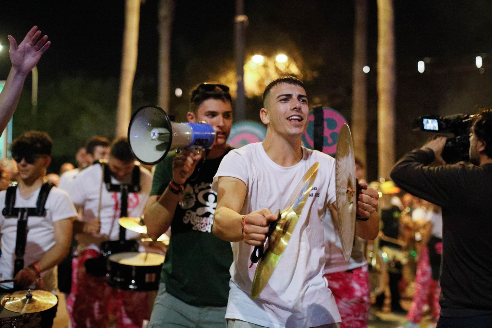 La cremá de las fallas cierra el ‘Fallers pel Món’ en imágenes