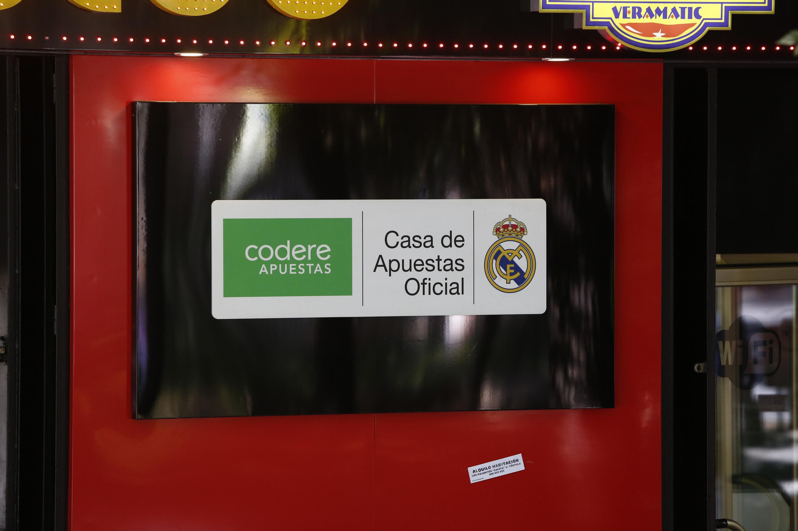 Entrada de una casa de apuestas