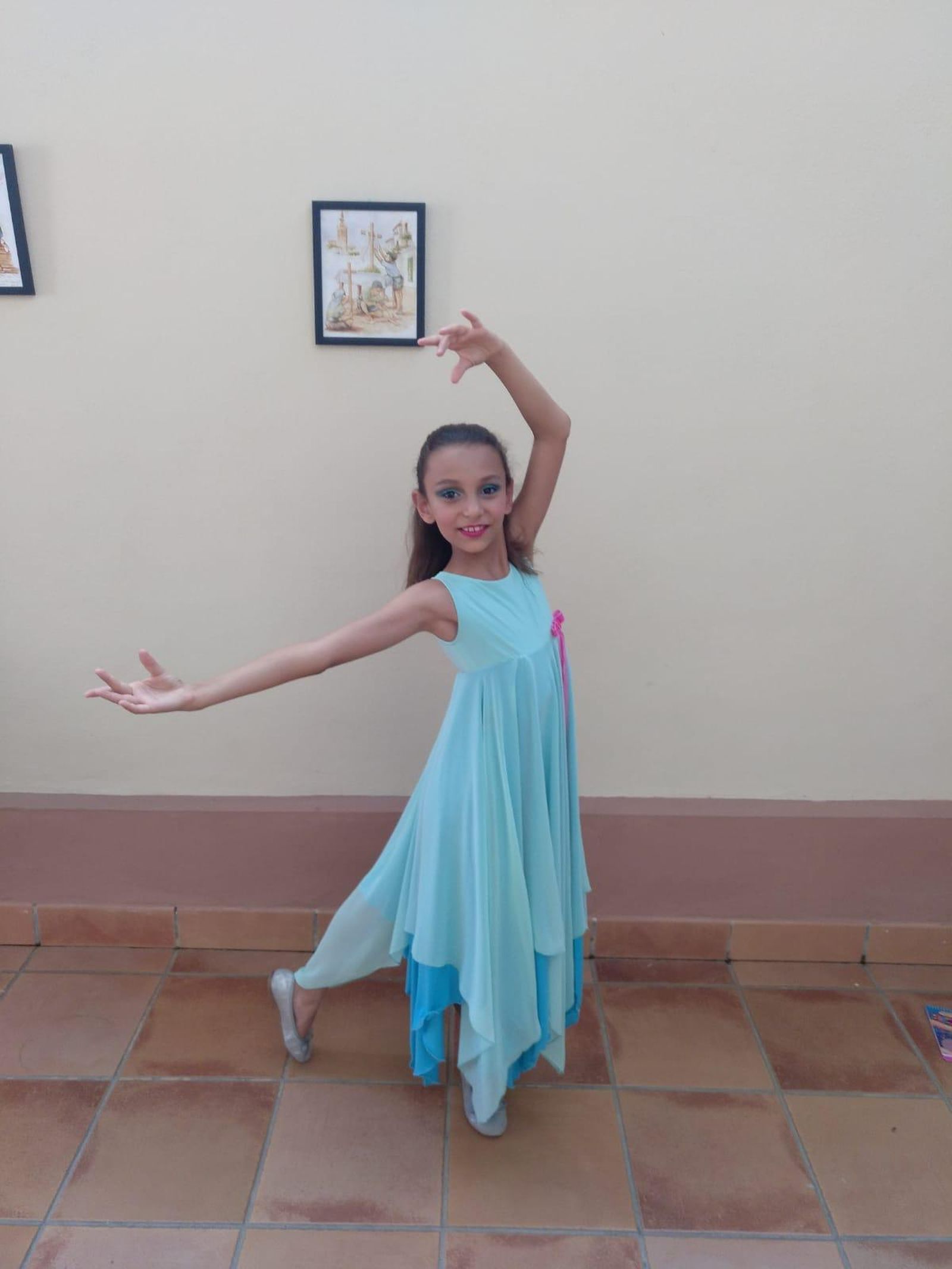 El primer premio en el Concurso Virtual BSDansa en categoría B Duo ha sido para la interpretación de Inés Sánchez Aguilar (imagen) y Carmen Martínez Fuente.