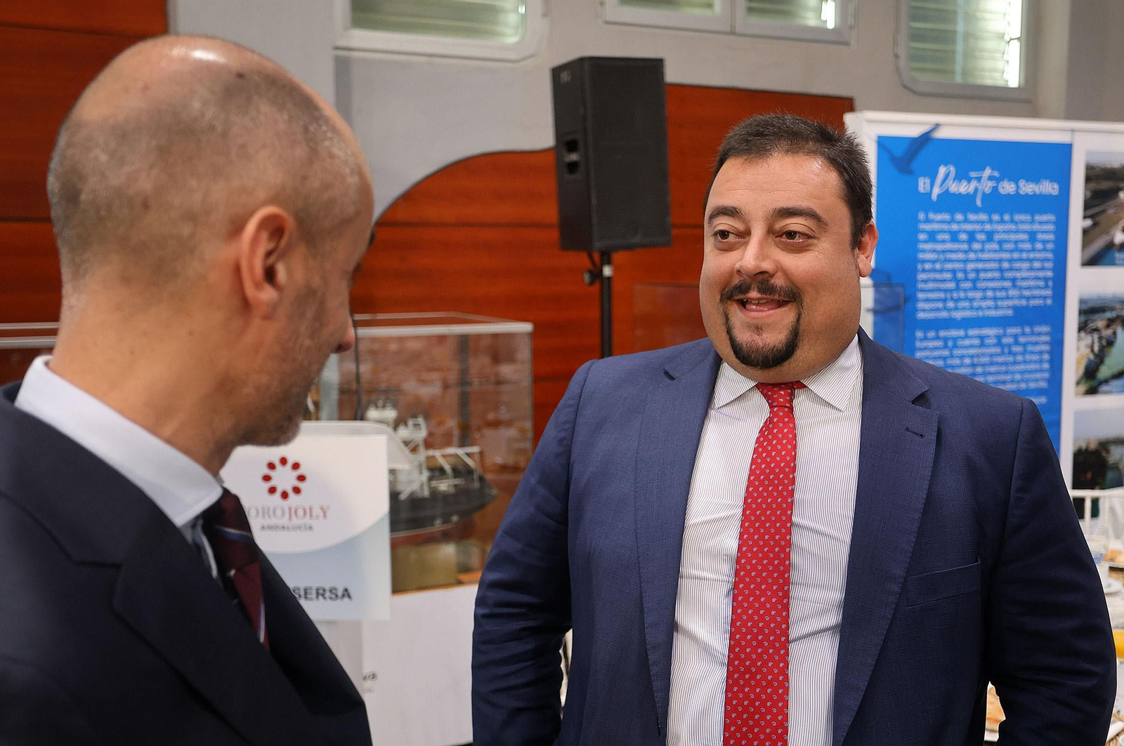 Imágenes del desayuno-coloquio con Jorge Paradela en el Foro Joly Andalucía celebrado en Huelva