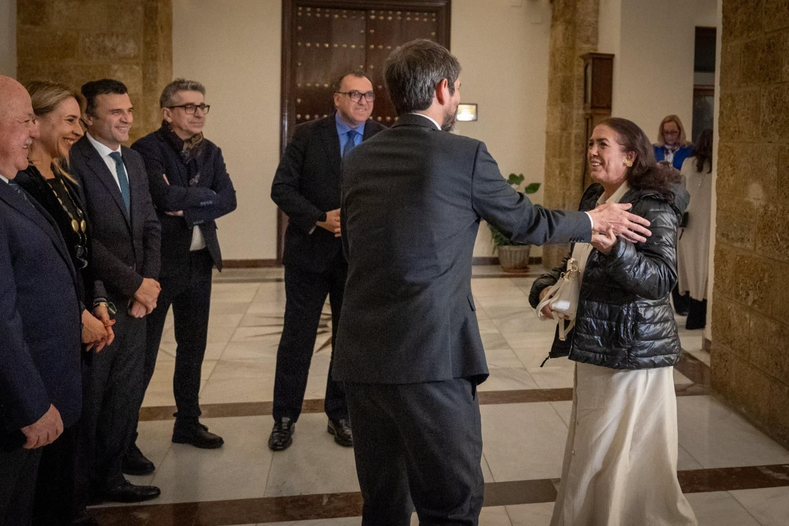 Las imágenes de la cena de los premiados con la Medalla de Oro de las Bellas Artes en la Diputación de  Cádiz