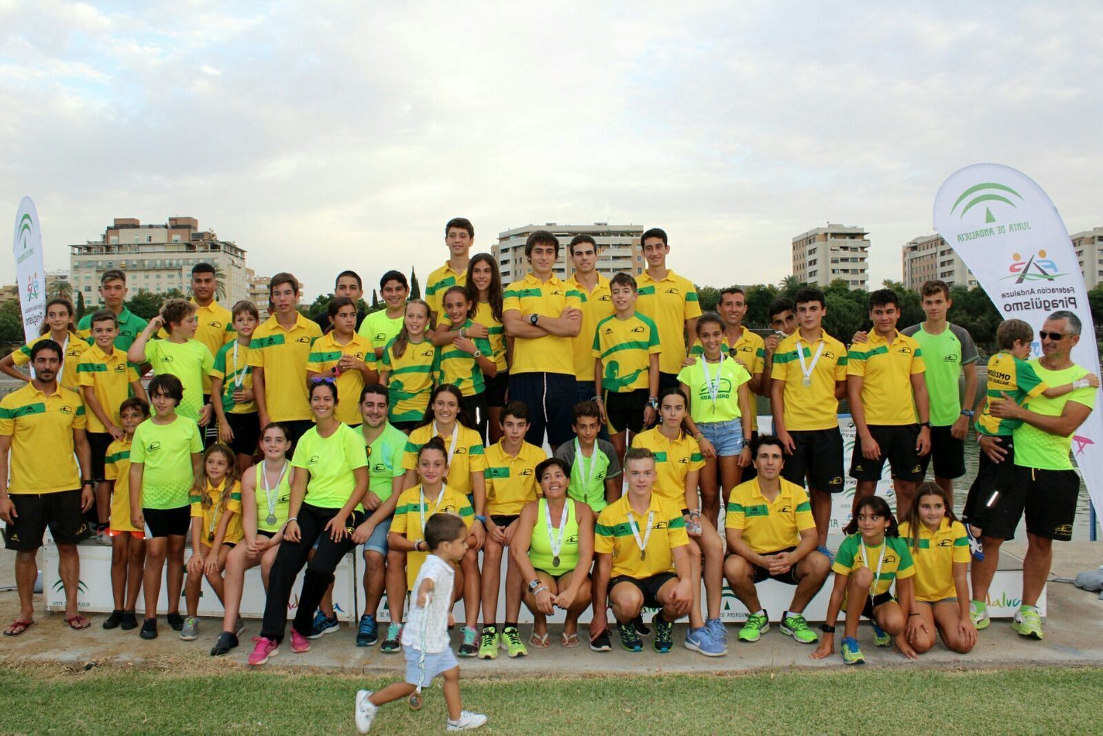 Apoyo para el baloncesto de MazagónDe nuevo brilla el Tartessos