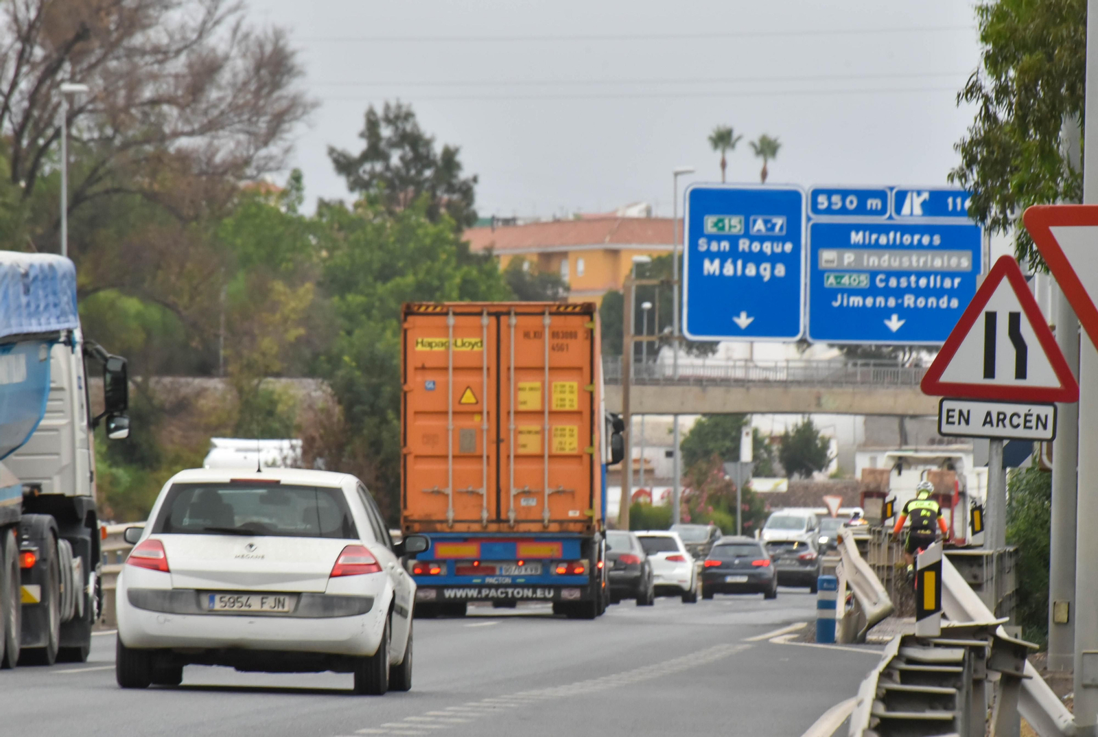 Las fotos de la retenciones de trafico en la A-7 a su paso por el Campo de Gibraltar