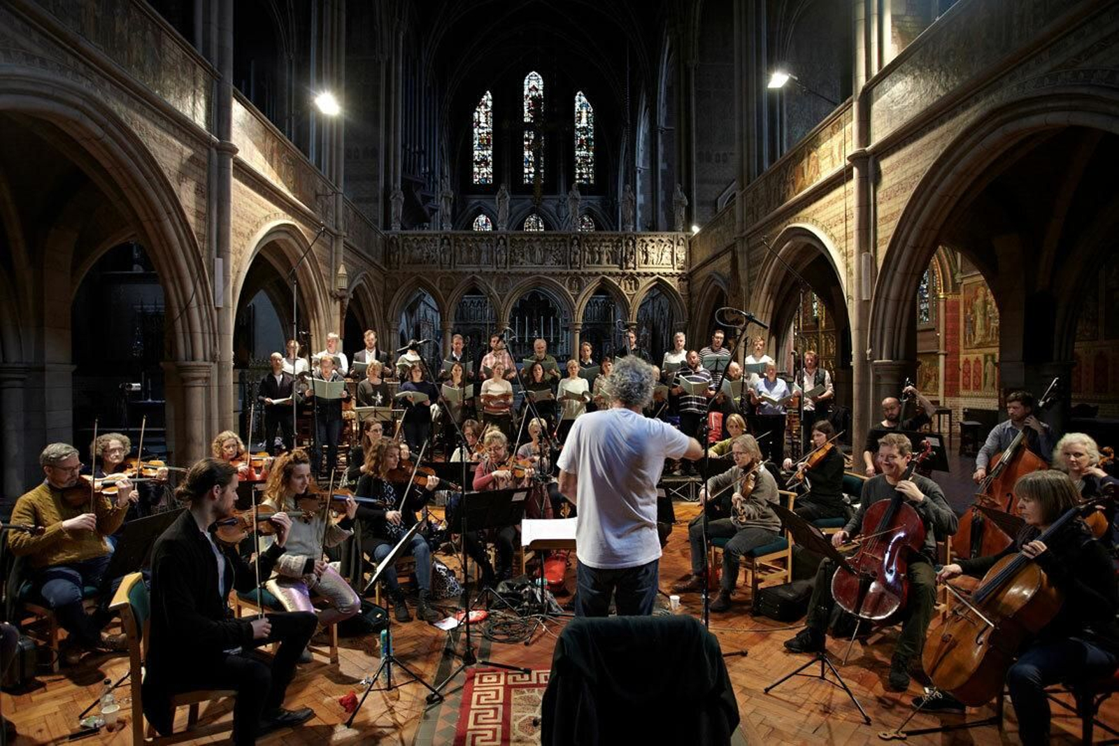 Harry Christophers y The Sixteen, en una imagen reciente.