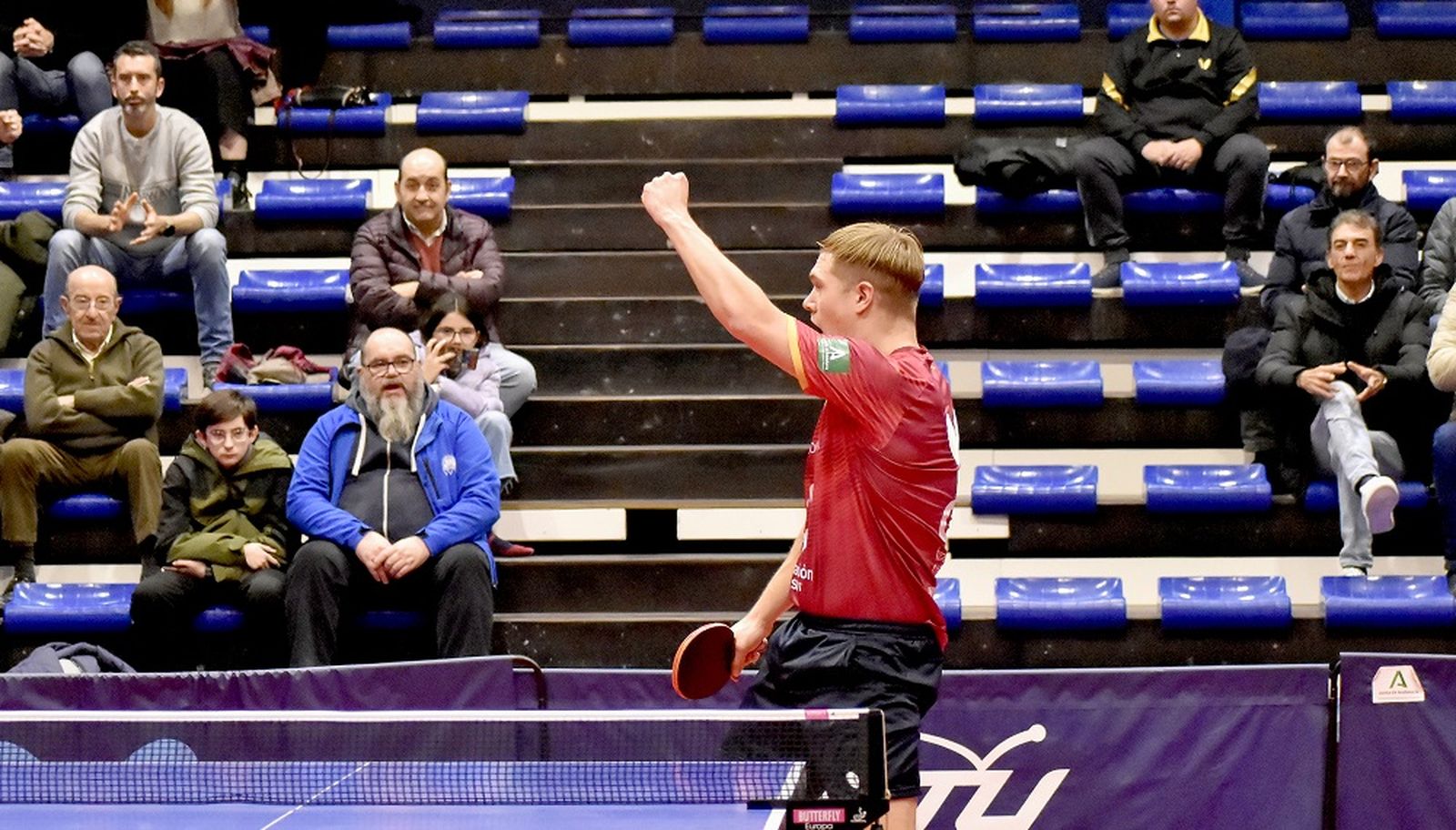 Soderlund celebra un punto con el Priego Fundación Kutxabank.