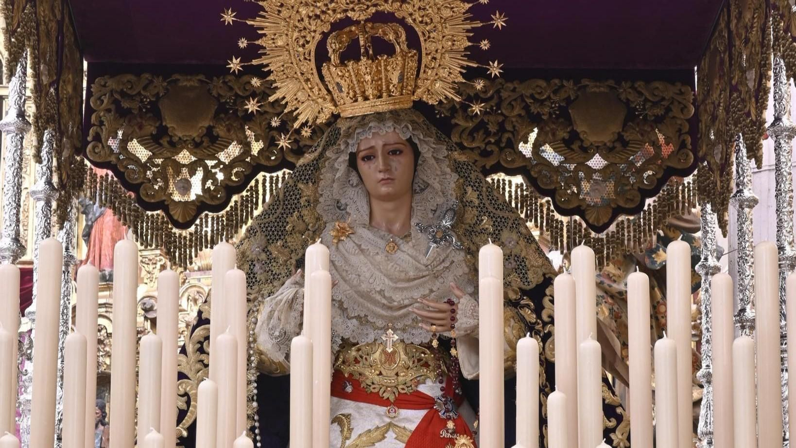 Fotogalería ‘Granada bajo palio’ 2025: María Santísima de las Penas