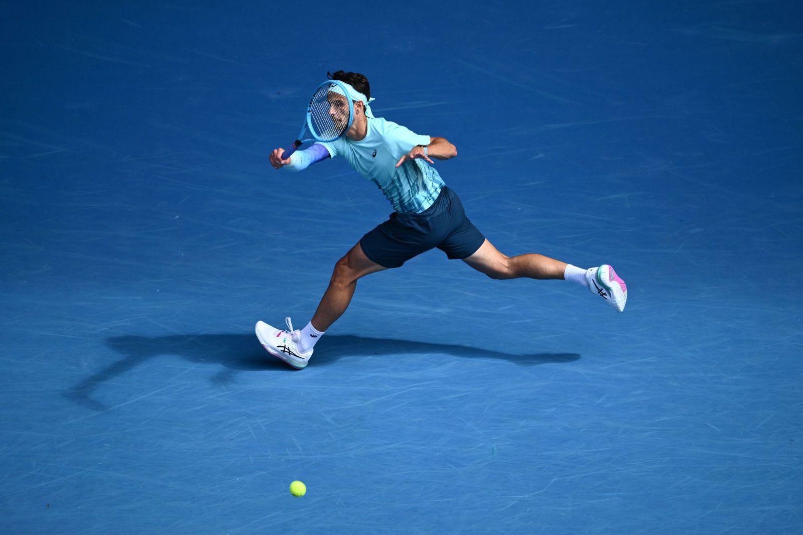 Las fotos de la retirada de Musetti ante Djokovic y del resto de cuartos de final