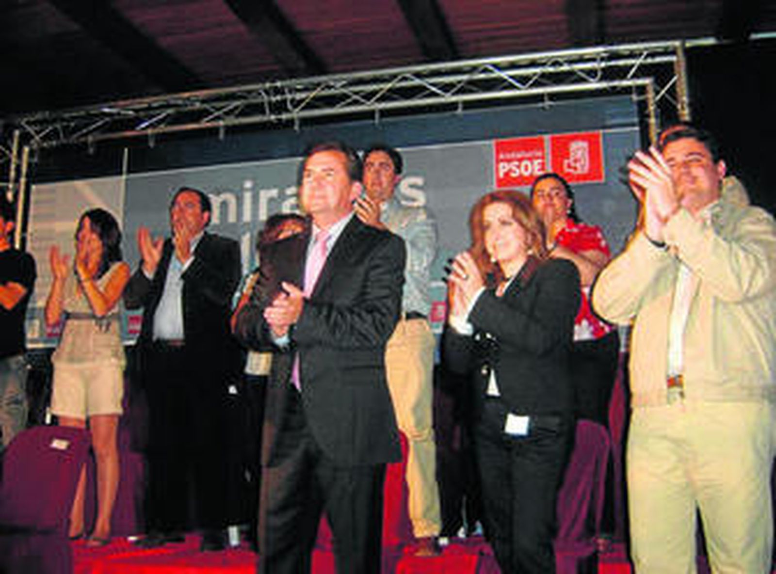 De izquierda a derecha, Juan Pomares, Gonzalo Rodríguez Nevado, Toñi Hernández y Ferrera.