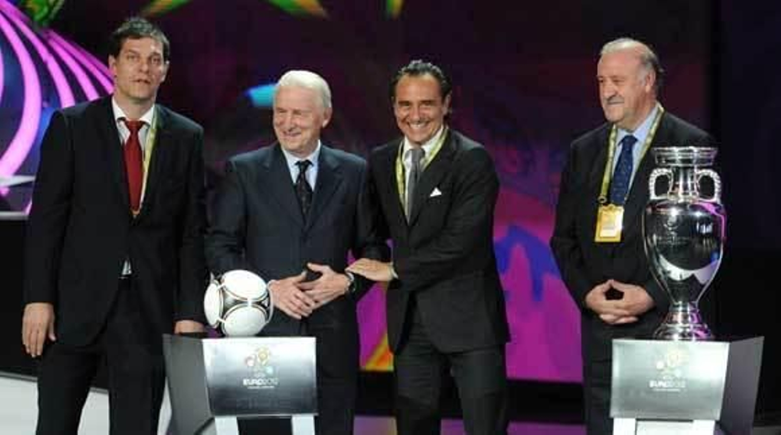 Del Bosque ve cumplidos sus dos deseos: jugar en Polonia y evitar a Alemania