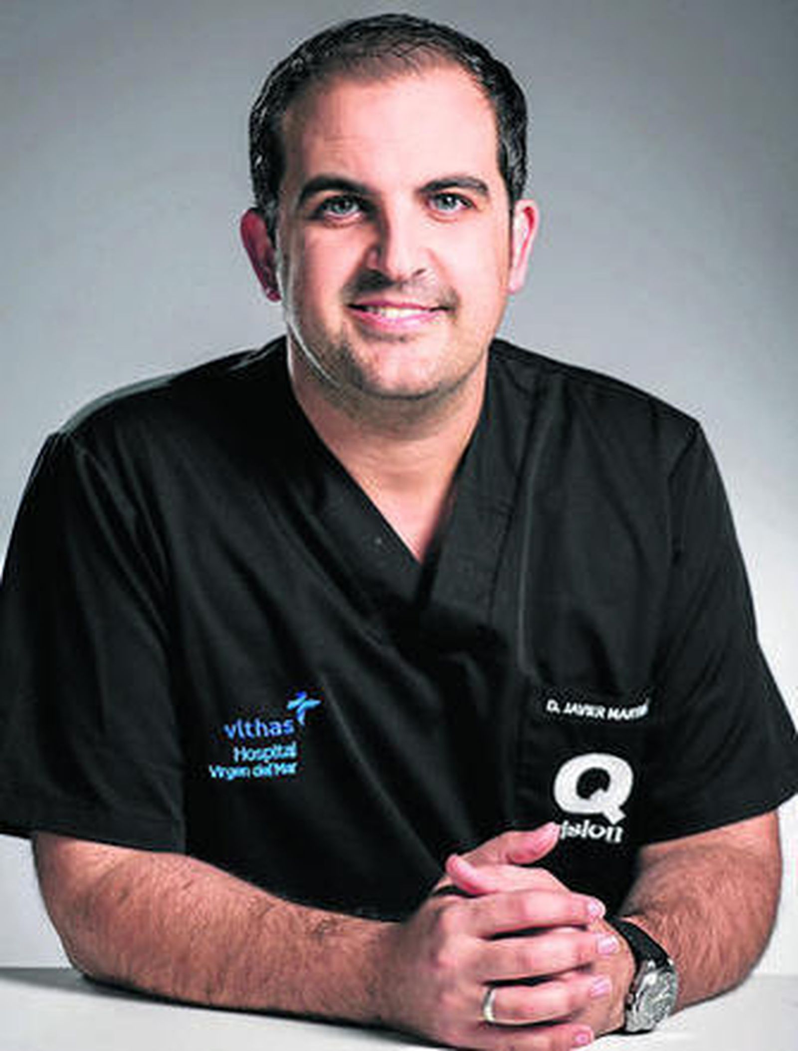 El profesional Javier Martínez, especialista en Contactología.