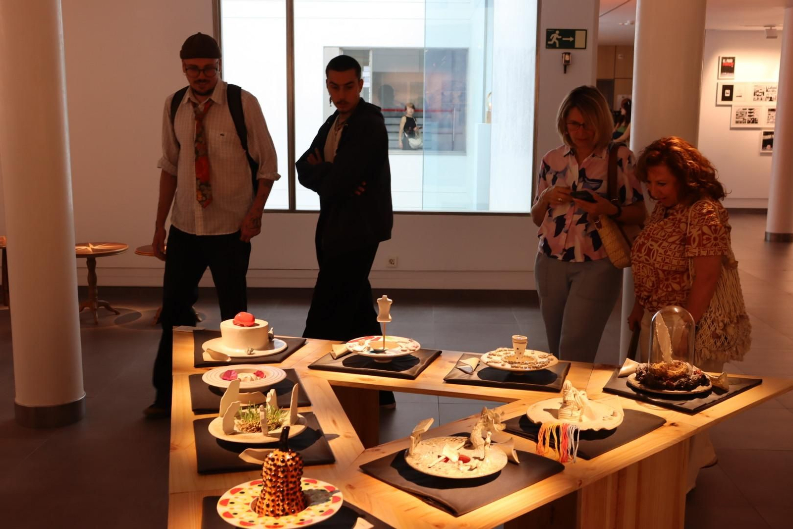 Los alumnos de las escuelas Mateo Inurria y Dionisio Ortiz exponen sus obras, en imágenes