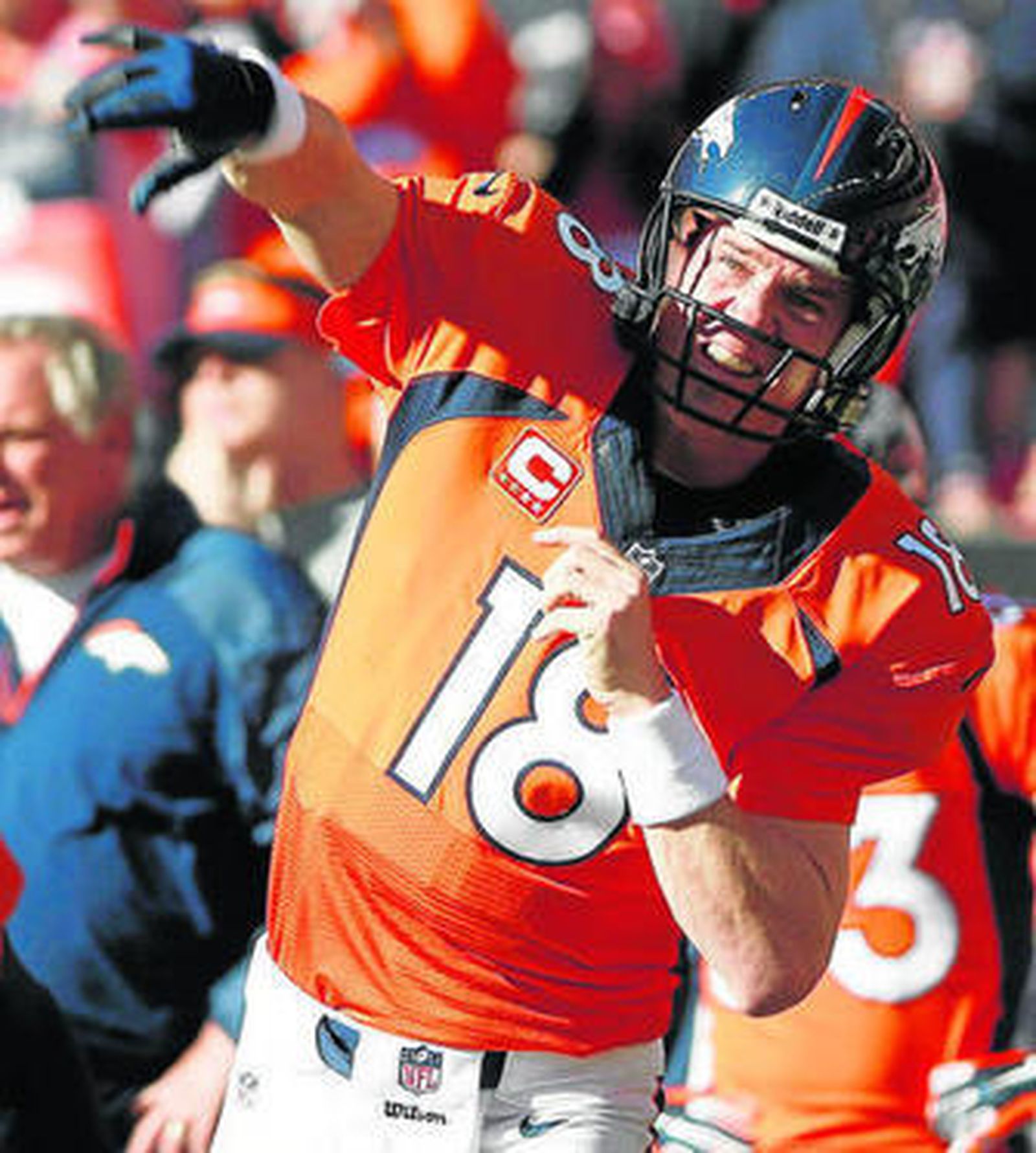 Peyton Manning llevó a los Broncos al título de la AFC batiendo a los Patriots en Denver.