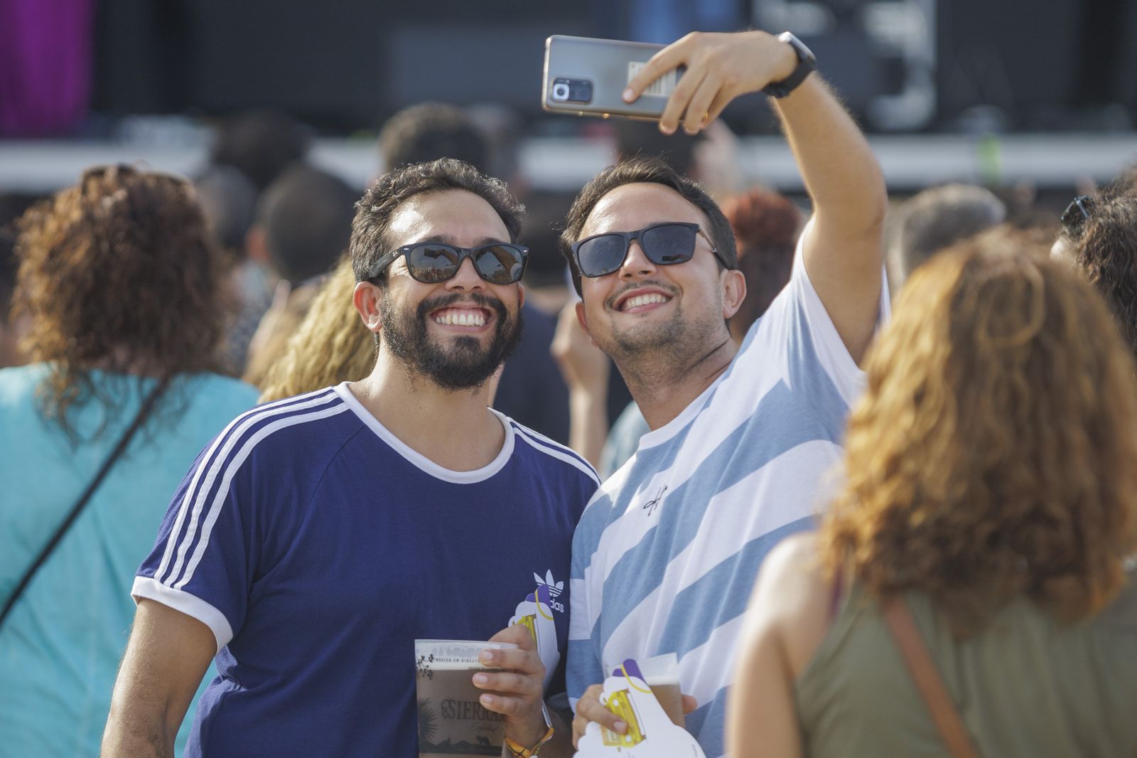 Búscate en las imágenes del primer día de conciertos en el festival  "No sin música"