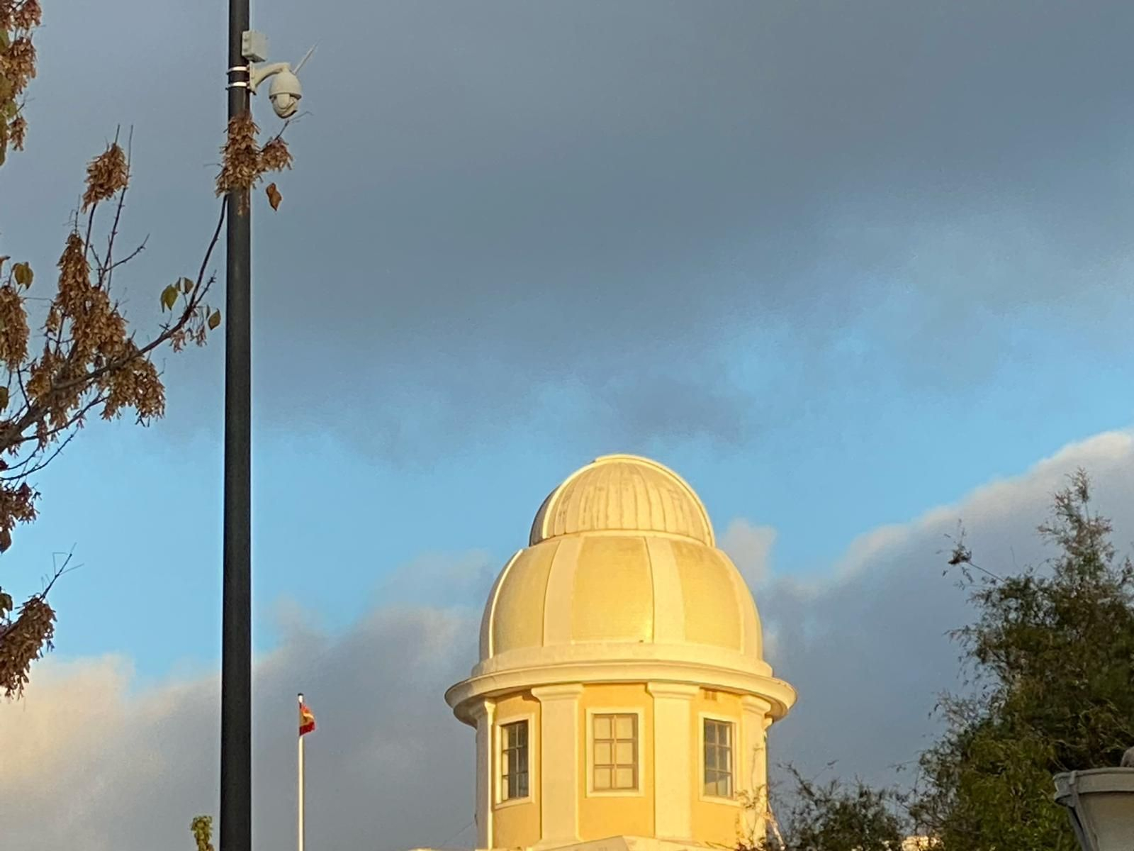 Cámaras de videovigilancia instaladas en el parque del Barrero, en San Fernando