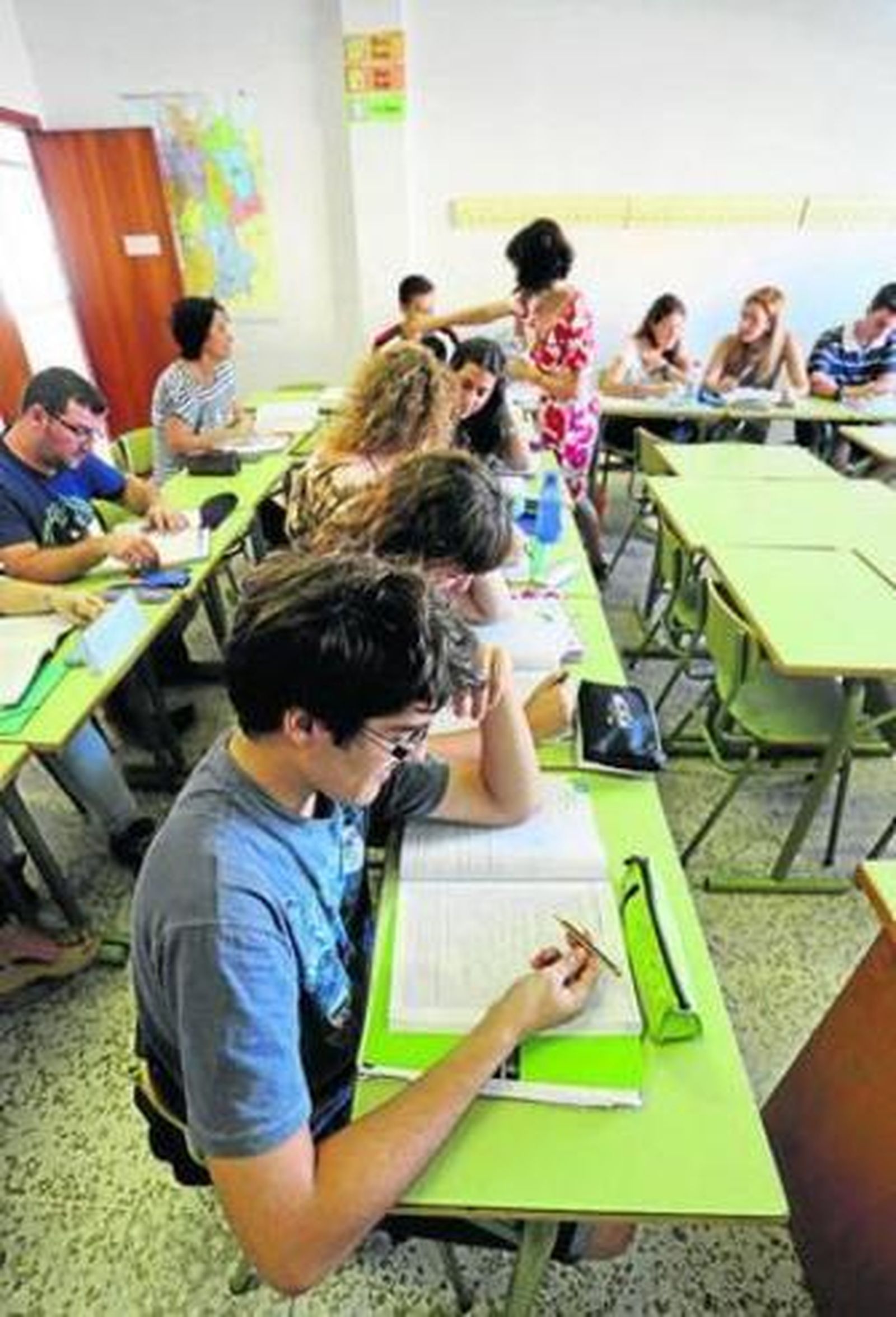 Estudiantes en la Escuela de Idiomas en una imagen de archivo.