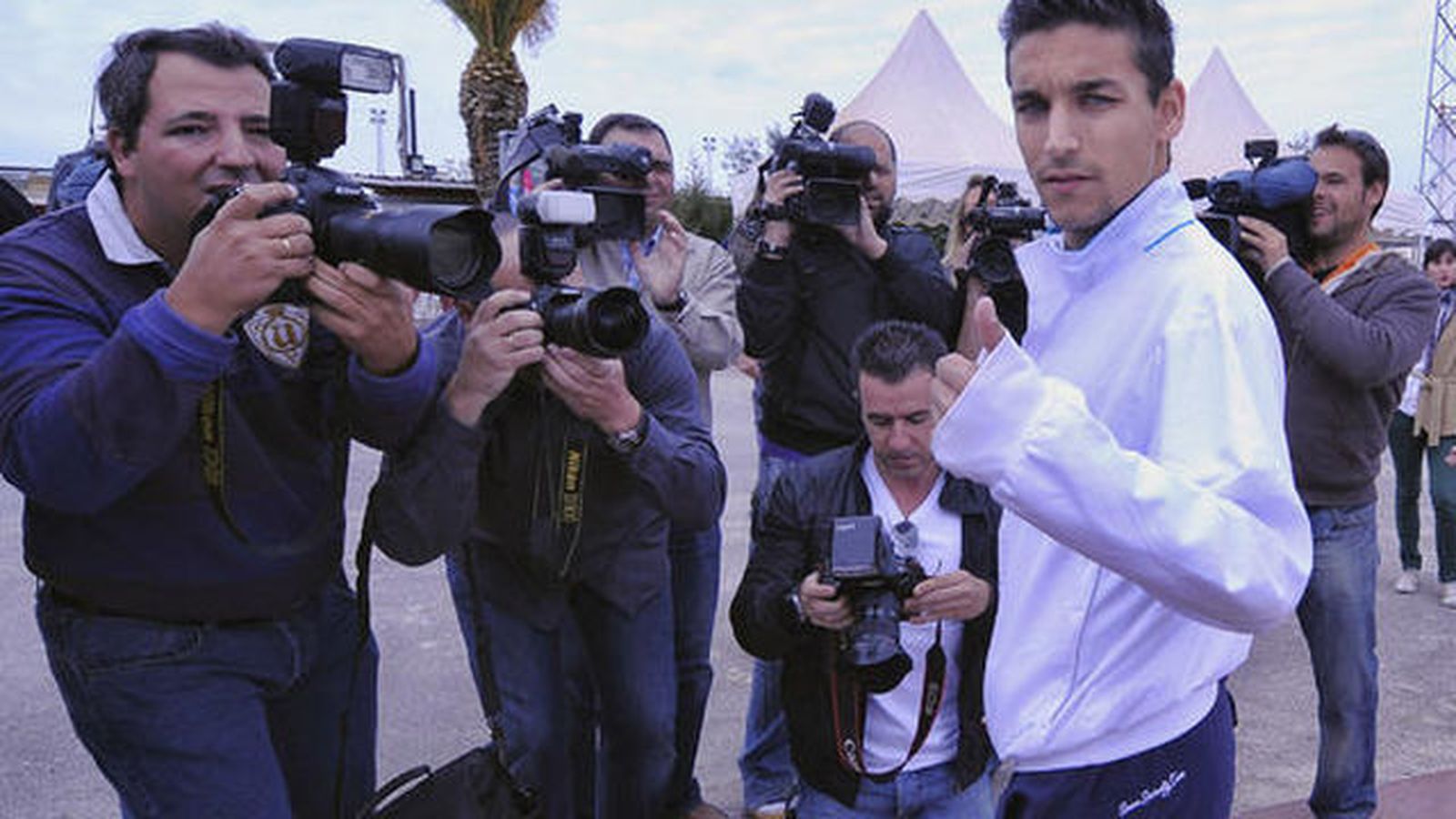 El Sevilla confirma contactos con Jesús Navas