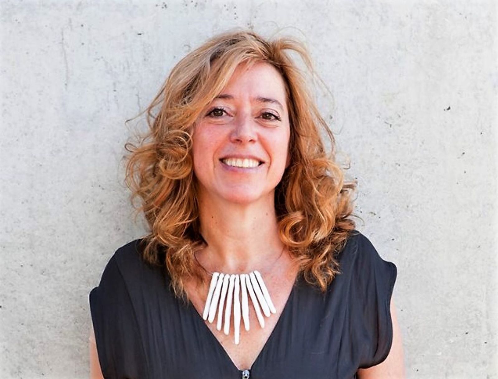 La granadina Mercedes Lirola muestra su obra en MECA.