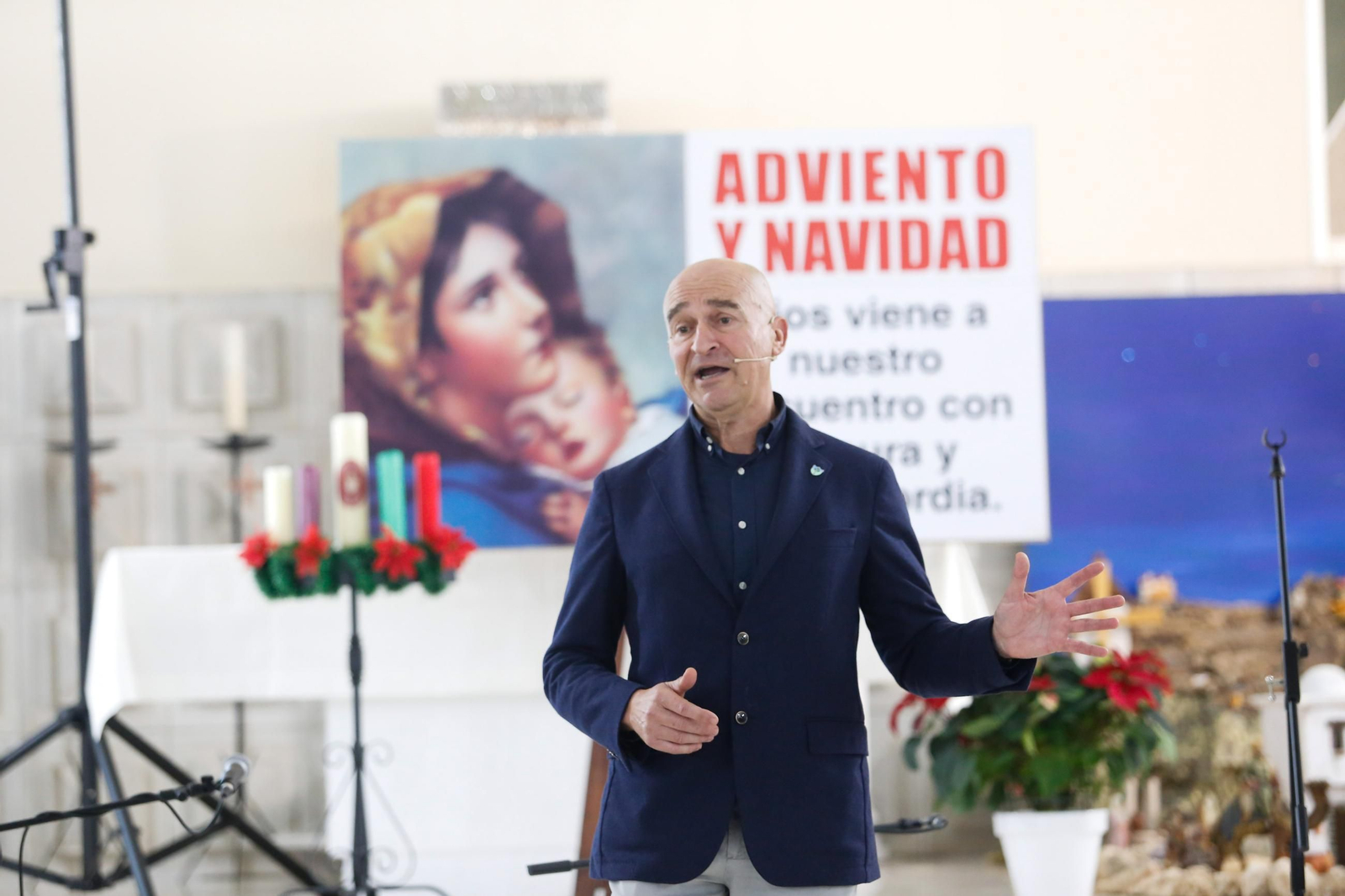 Las fotos del homenaje al padre Pedro por sus 50 años de entrega absoluta a la Piñera