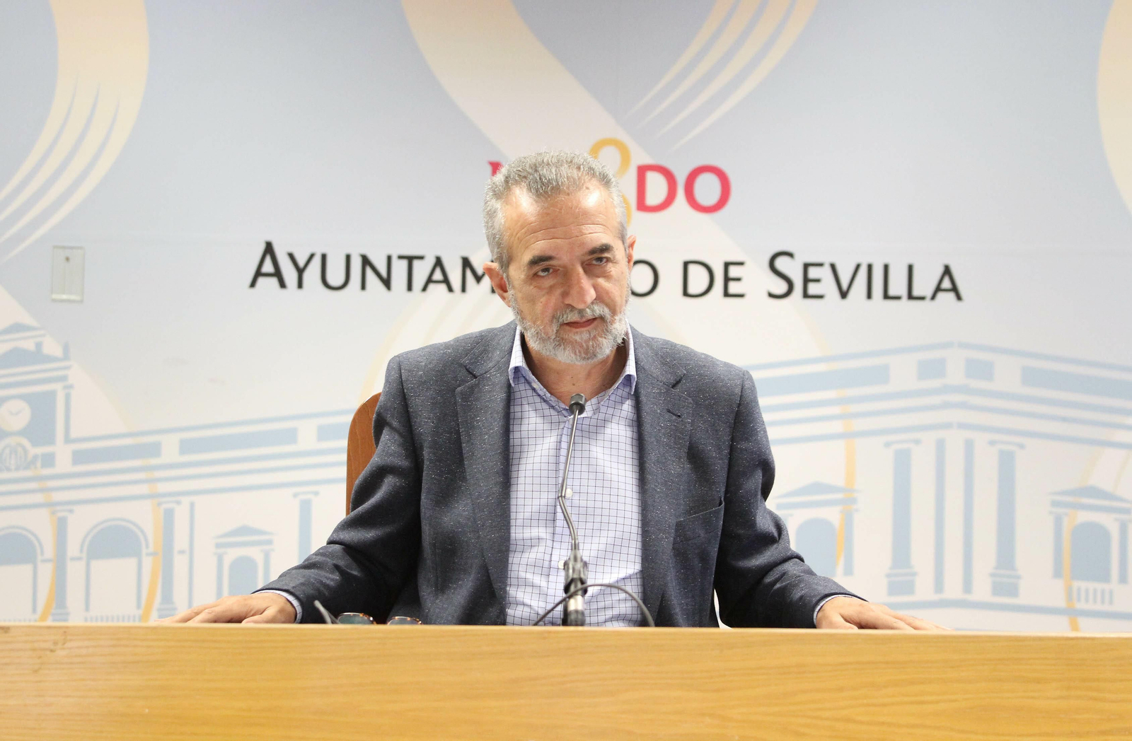 Juan Manuel Flores en una rueda de prensa reciente.