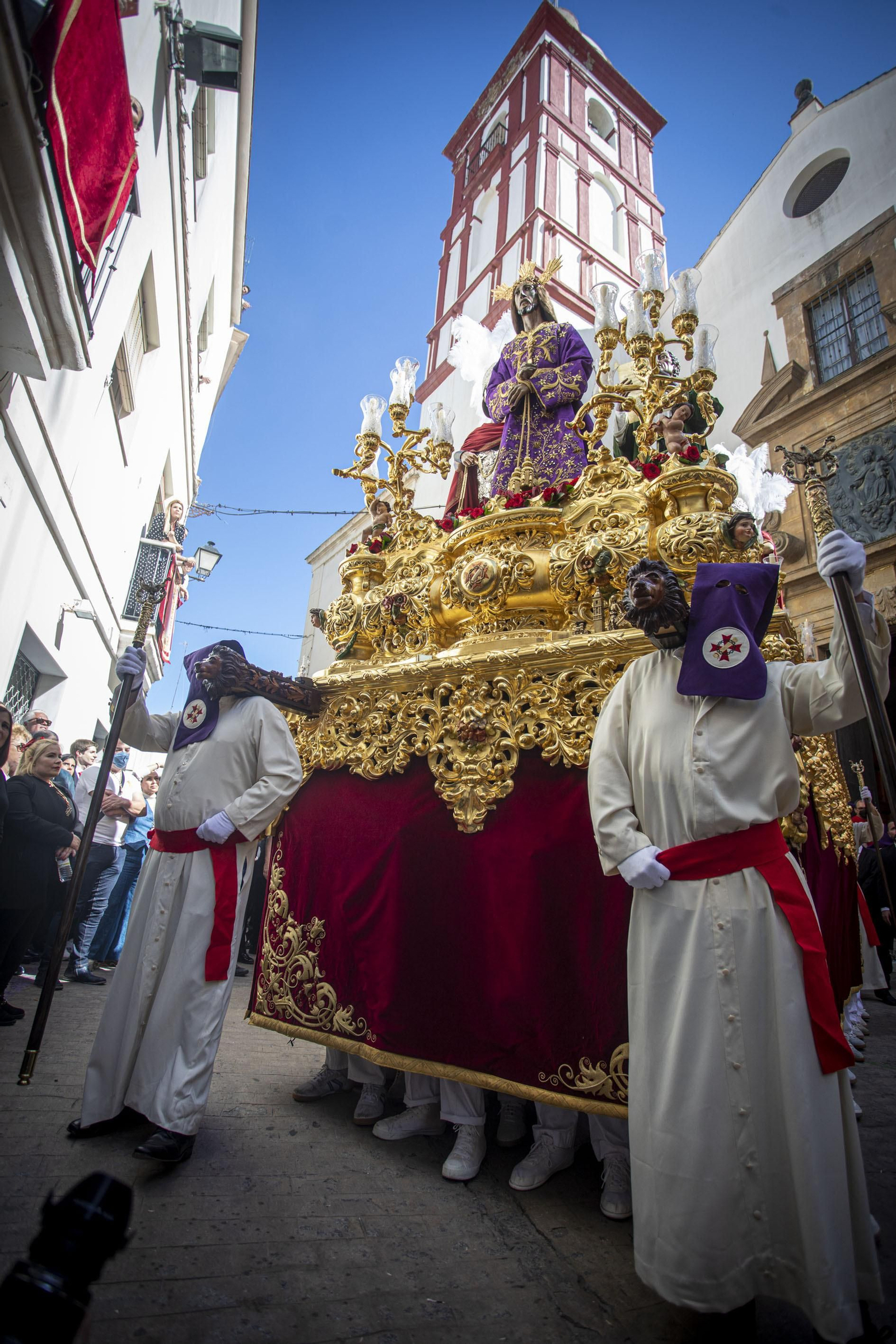 Las imágenes de la cofradía de Sentencia en la Semana Santa de Cádiz 2022