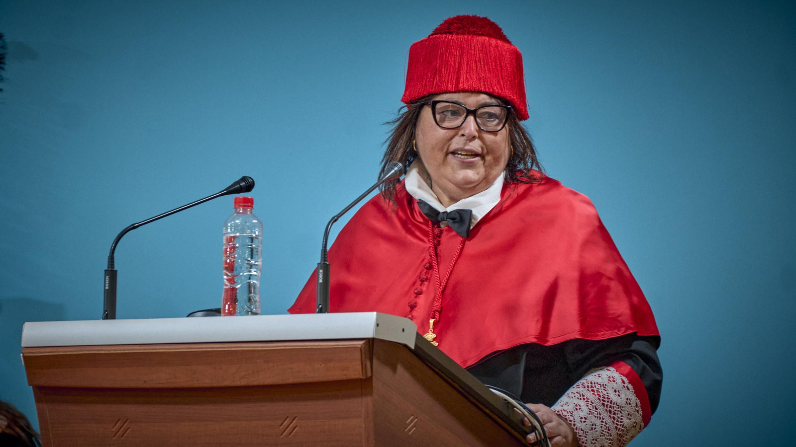 Ceremonia de apertura del curso de la UCA en el aula magna de la Facultad de Filosofía y Letras.