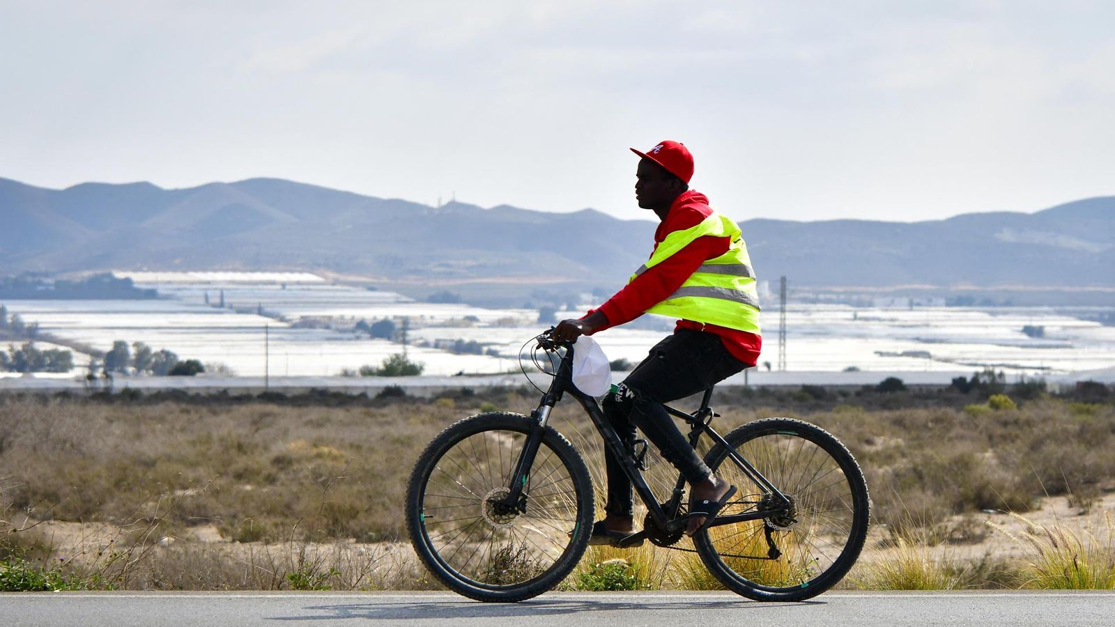 Imágenes del asentamiento ubicado en el Cortijo El Uno de San Isidro.