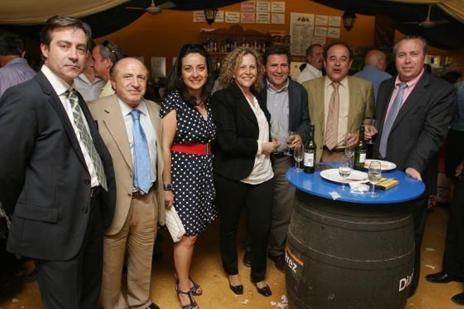 Daniel Blanco, director general de Consulting, Pedro Barea,  Rosa Sauci, Luis Grande López y Juan Guerrero, de Phonocentro y Raquel Herrero, directora  de Ce Tributario.

Foto: Vanesa Lobo