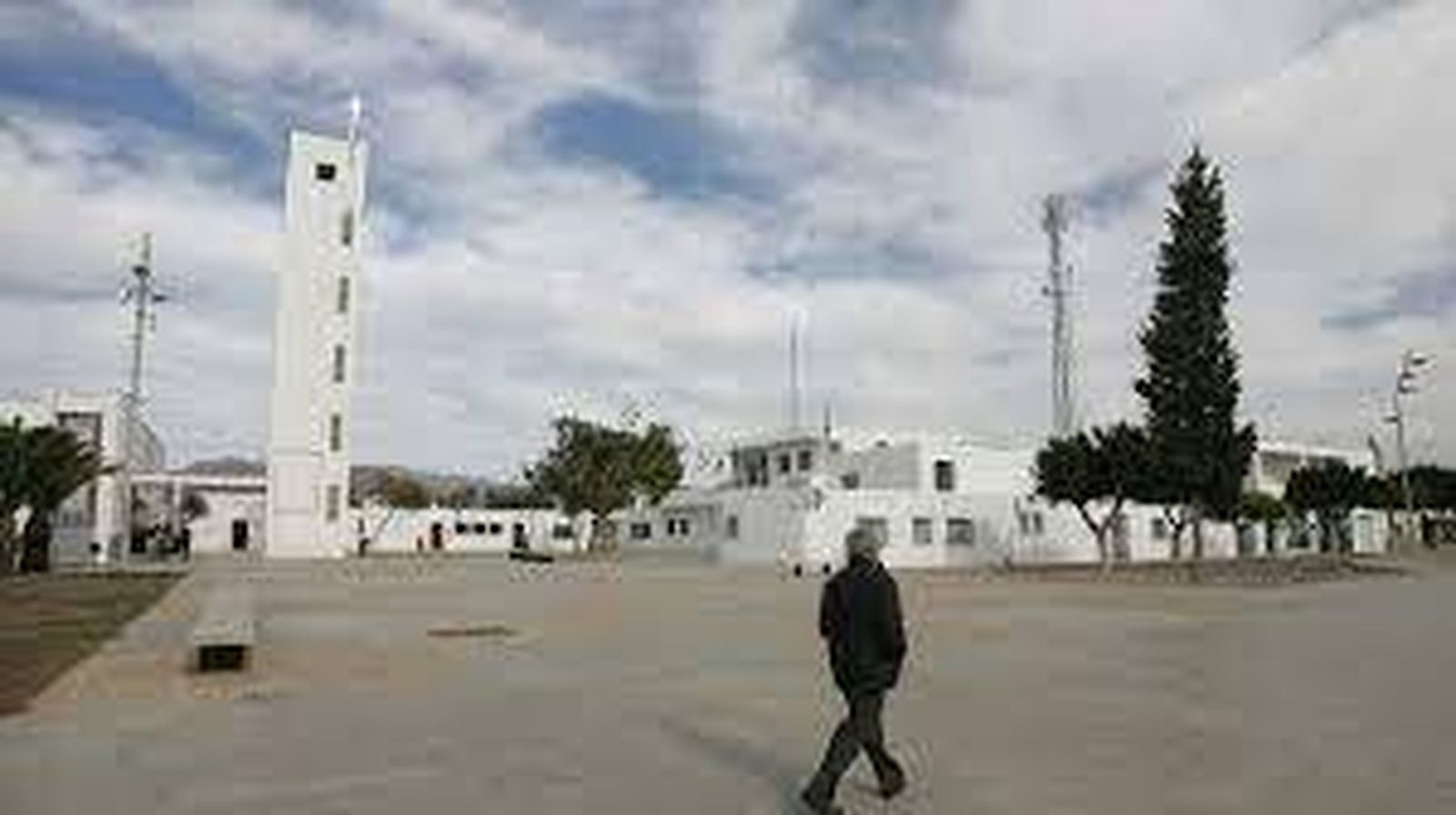 Plaza de la Iglesia de San Isidro, centro neurálgico de las fiestas