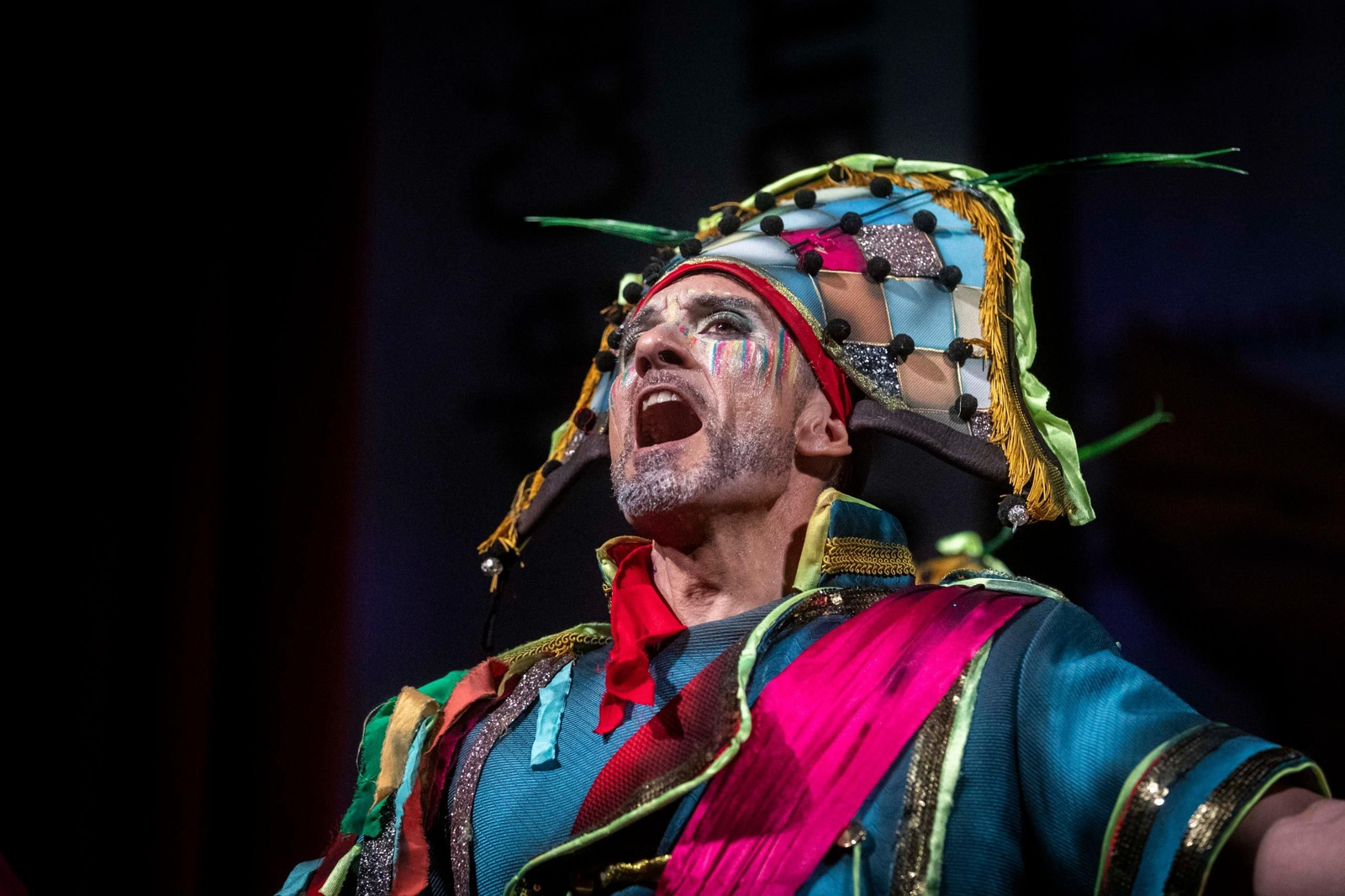 Búscate entre las mejores imágenes de la final del COAC 2024 del Carnaval de Cádiz