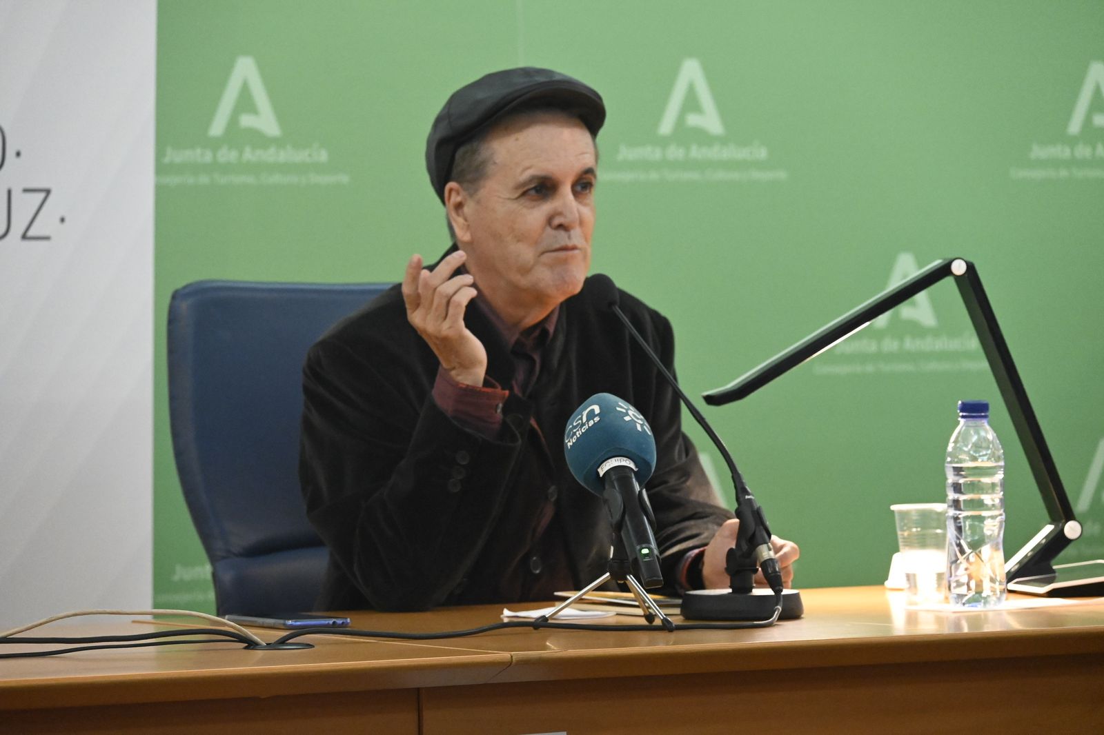 Presentación del nuevo libro de Juan Cobos Wilkins, en imágenes