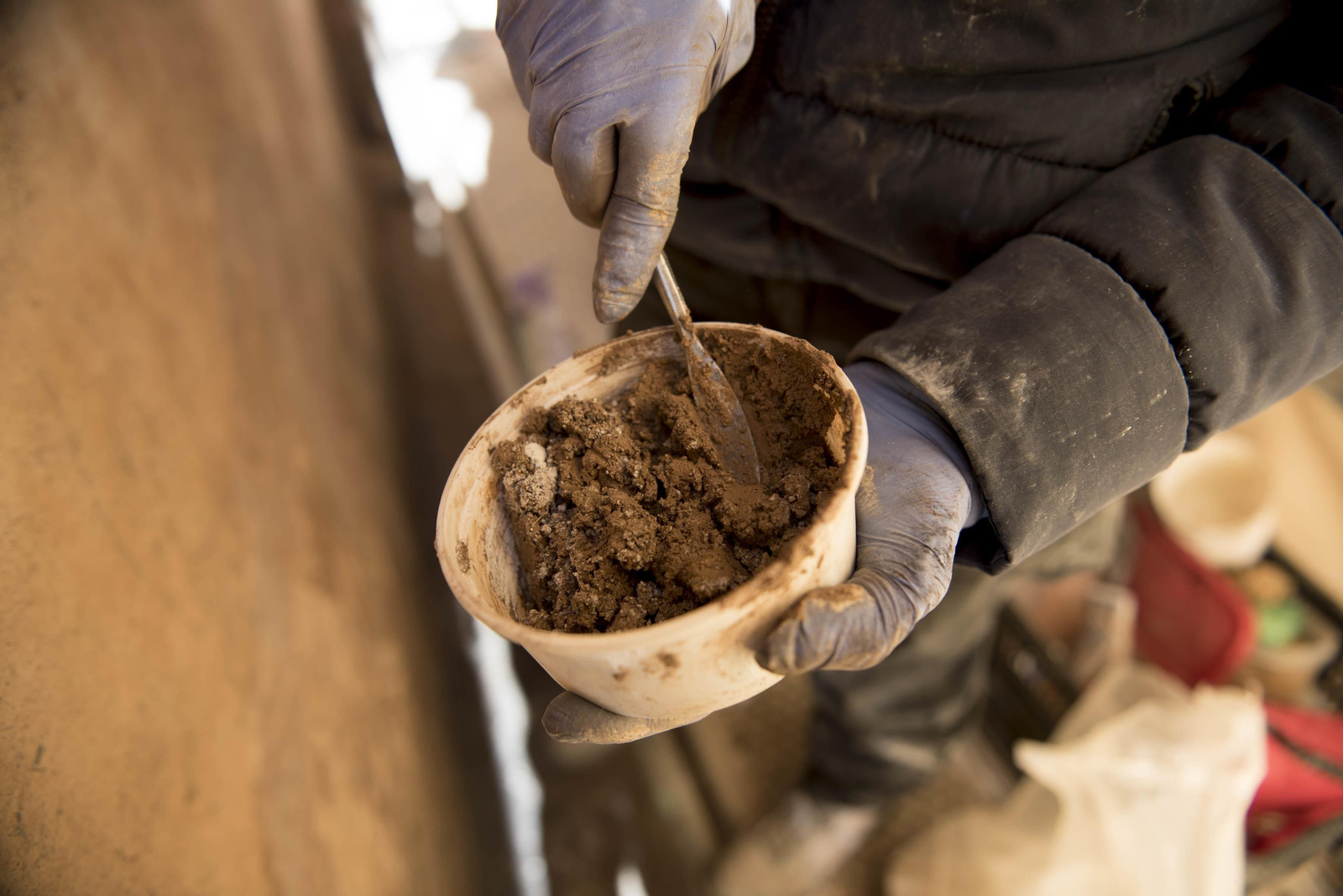 Las  imágenes de la limpieza de pintadas