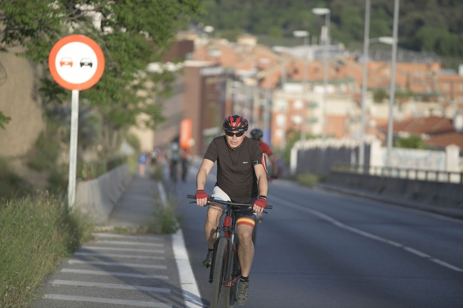 La desescalada se desmadra en Granada: bañistas en el río Genil