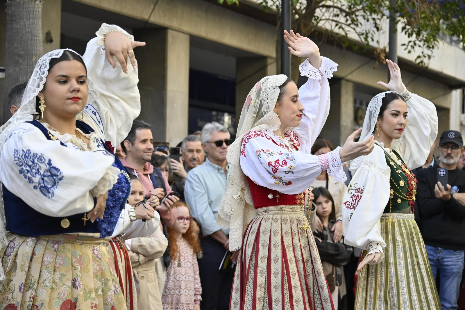 Las mejores mágenes del "II Encuentro de Danzas y Folclore Tradicional" de la provincia de Huelva