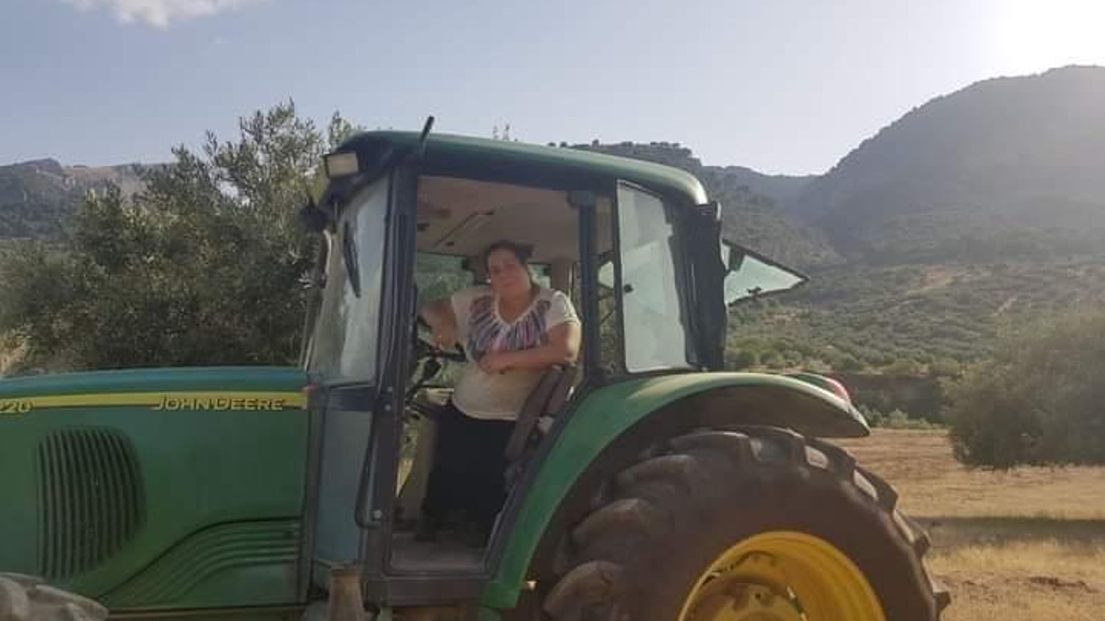 Chari Anguita, agricultora y ganadera.