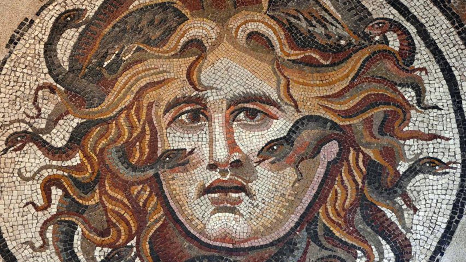 Retrato mosaico Medusa