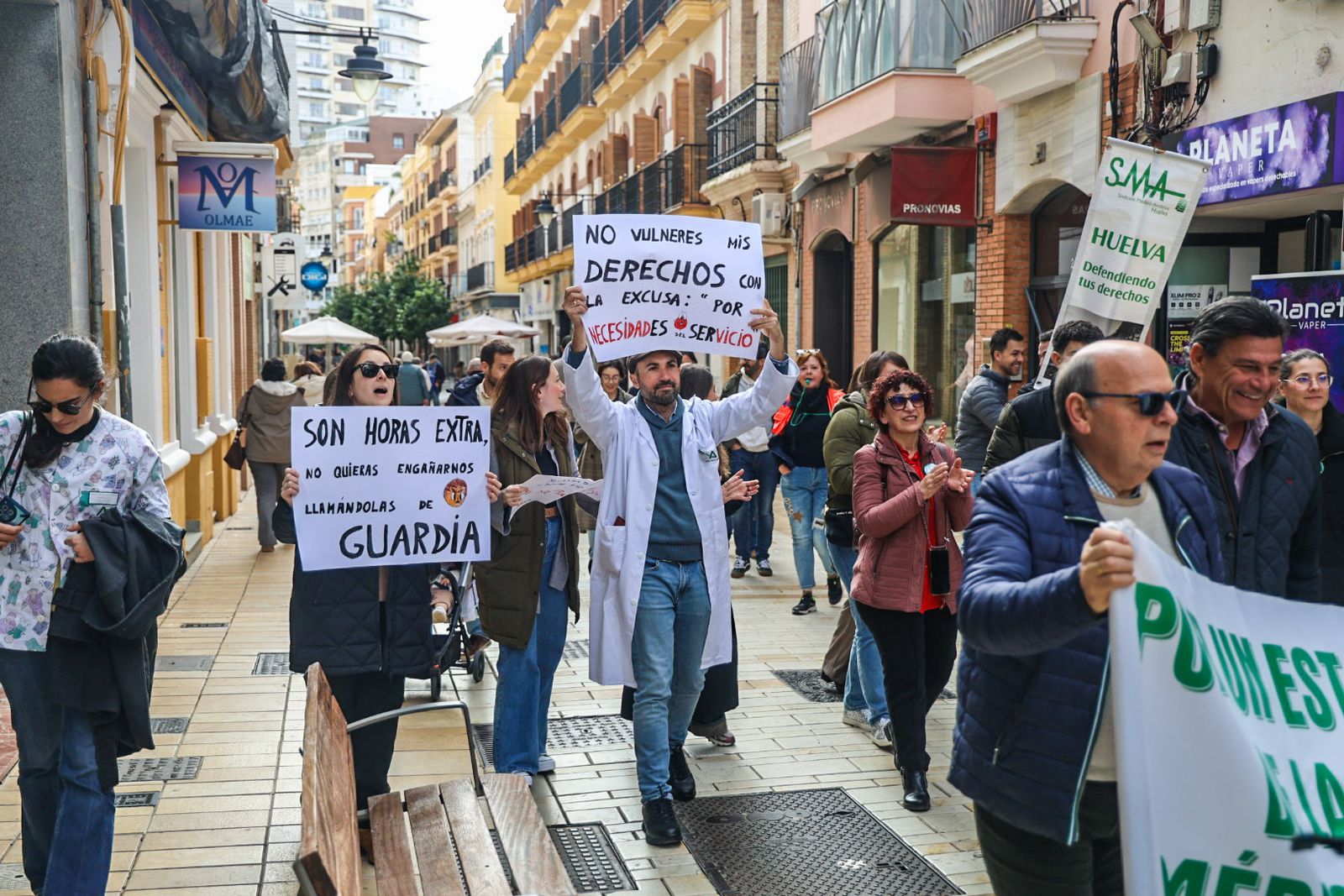 Fotografías de la concentración convocada por CESM por el nuevo Estatuto Marco del Sistema Nacional de Salud