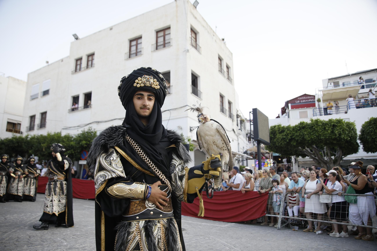 El gran desfile de Moros y Cristianos de Mojácar, en imágenes