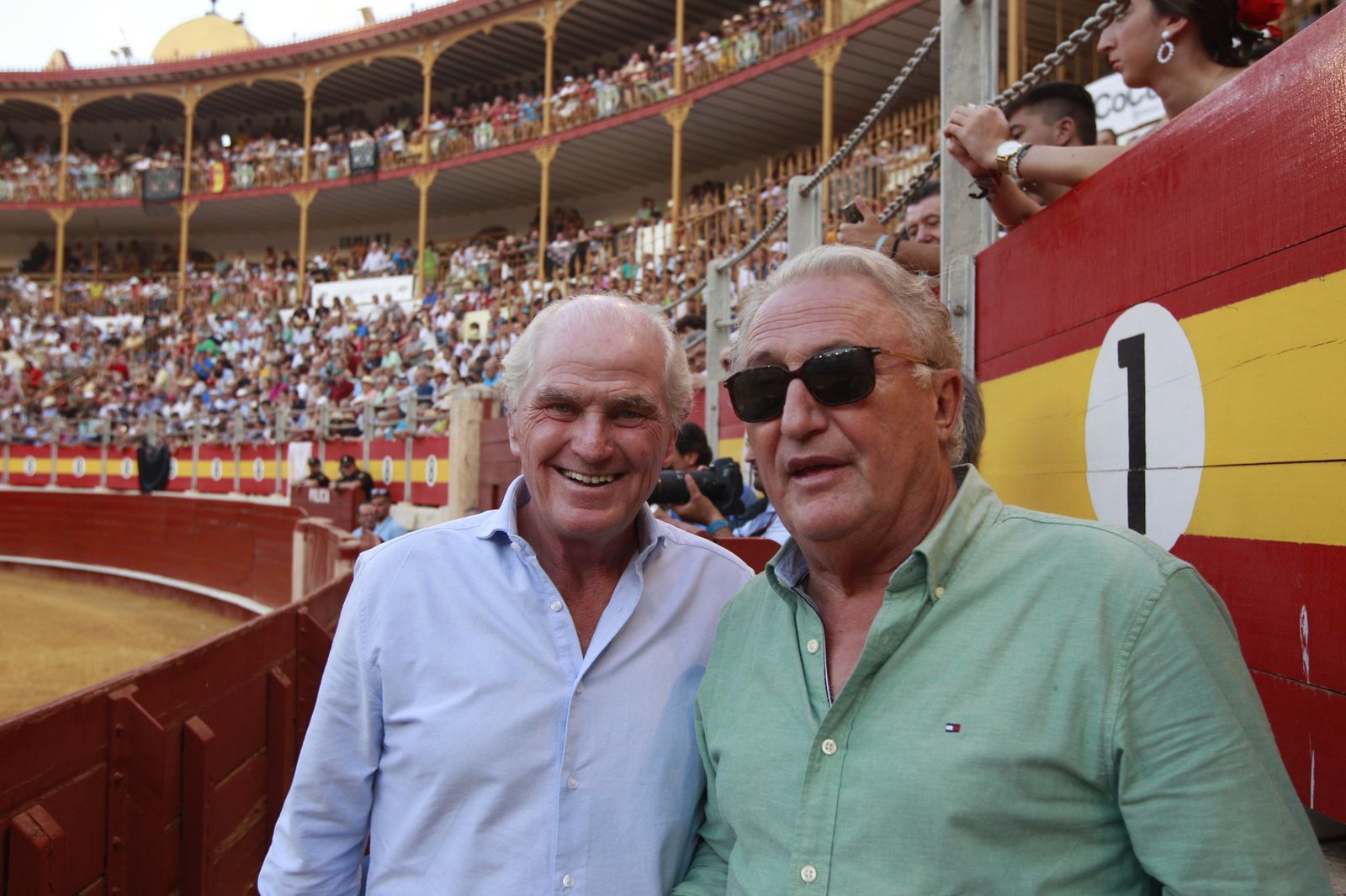 Imágenes del ambiente de la corrida de toros de la Feria de Almería
