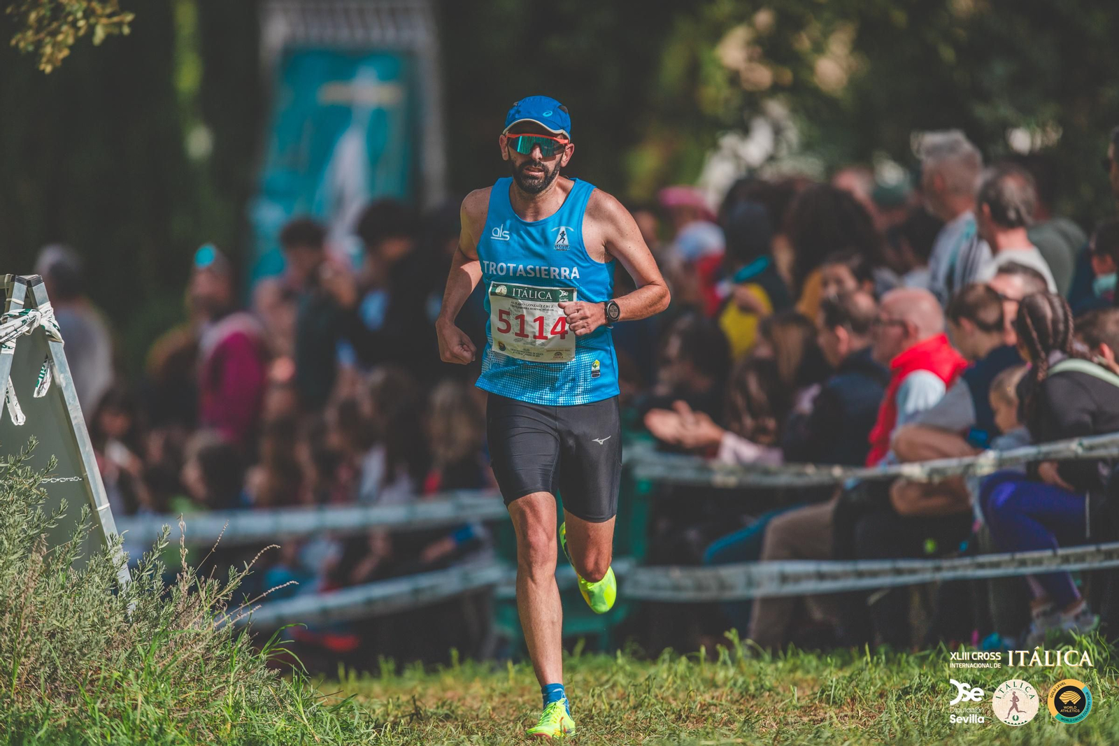Búscate en las fotos del Cross de Itálica 2025 | 12
